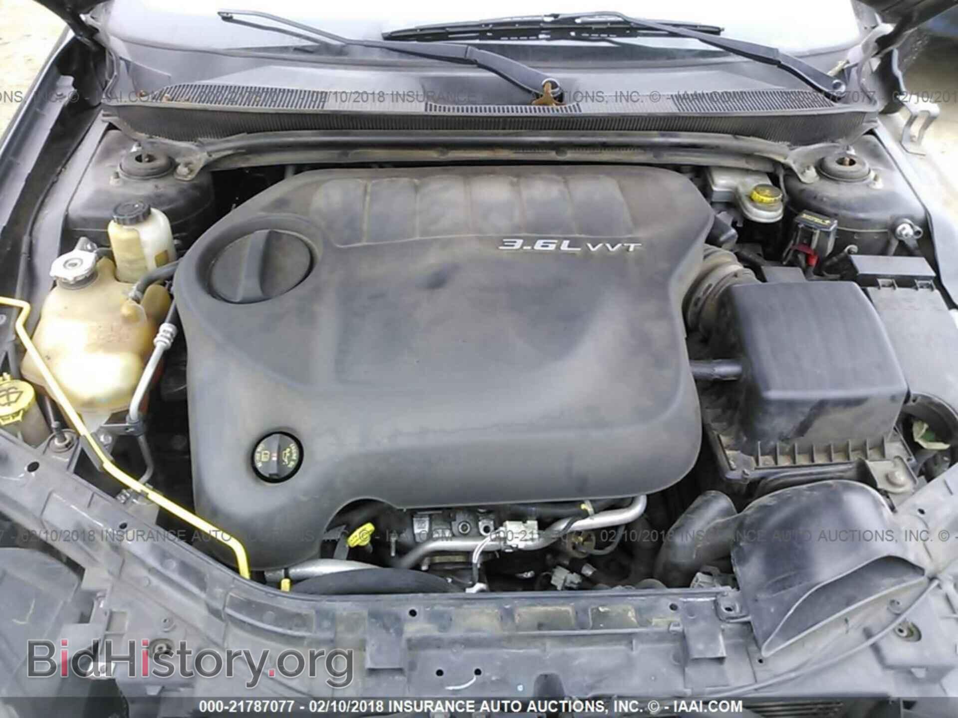 2011 Chrysler 200 - VIN: 1C3BC2FG7BN604221 - Фото 10