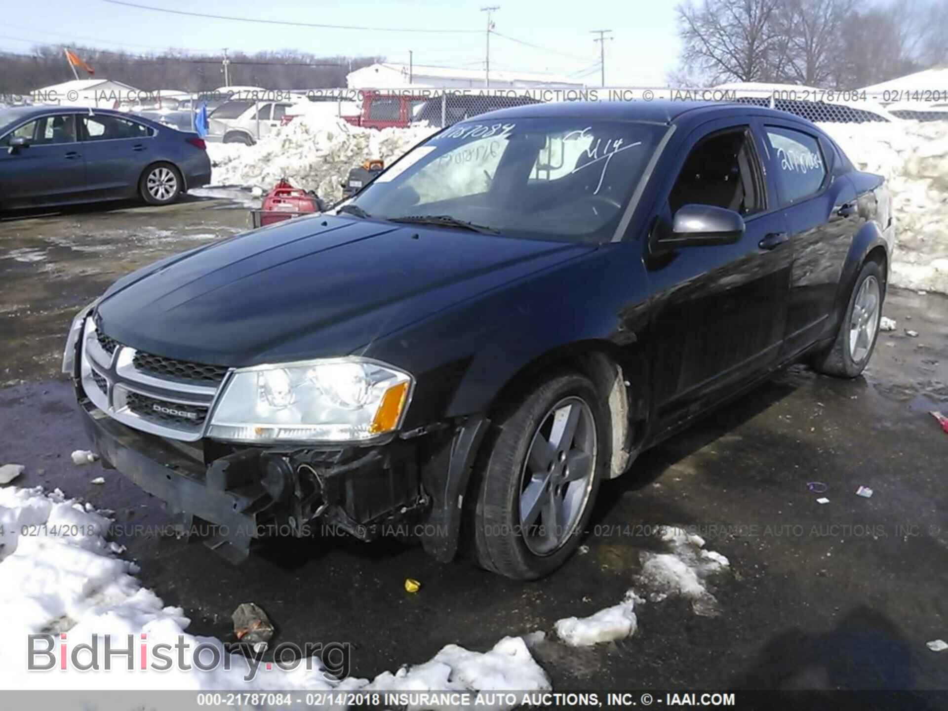 2011 Dodge Avenger - VIN: 1B3BD1FB1BN561276 - Photo 2