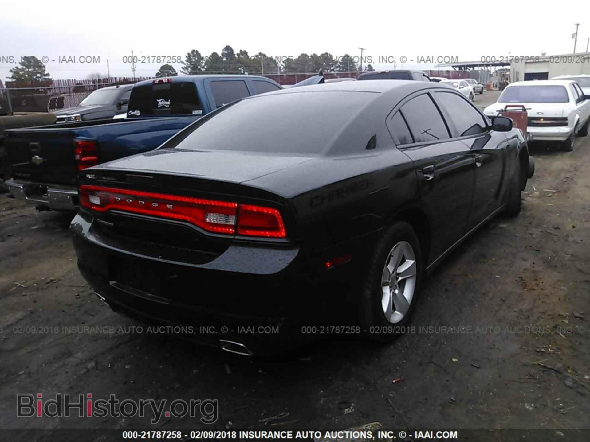 2013 Dodge Charger - VIN: 2C3CDXBG7DH501865 - Photo 4