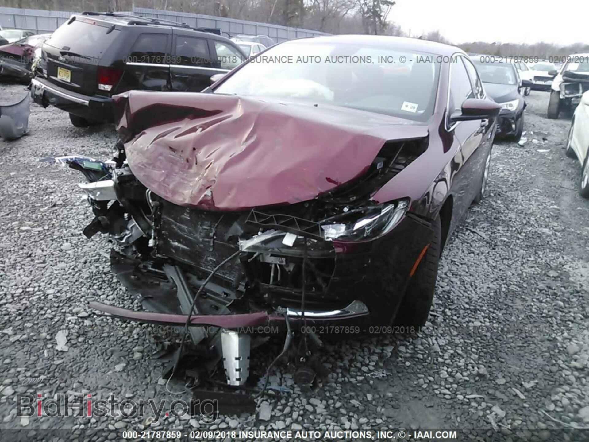 2015 Chrysler 200 - VIN: 1C3CCCAB5FN732212 - Photo 2