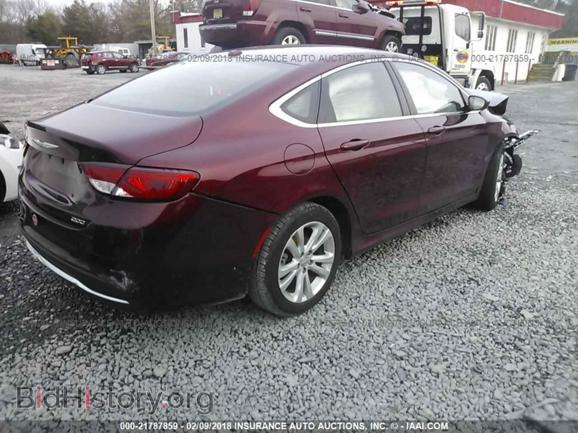 2015 Chrysler 200 - VIN: 1C3CCCAB5FN732212 - Photo 4