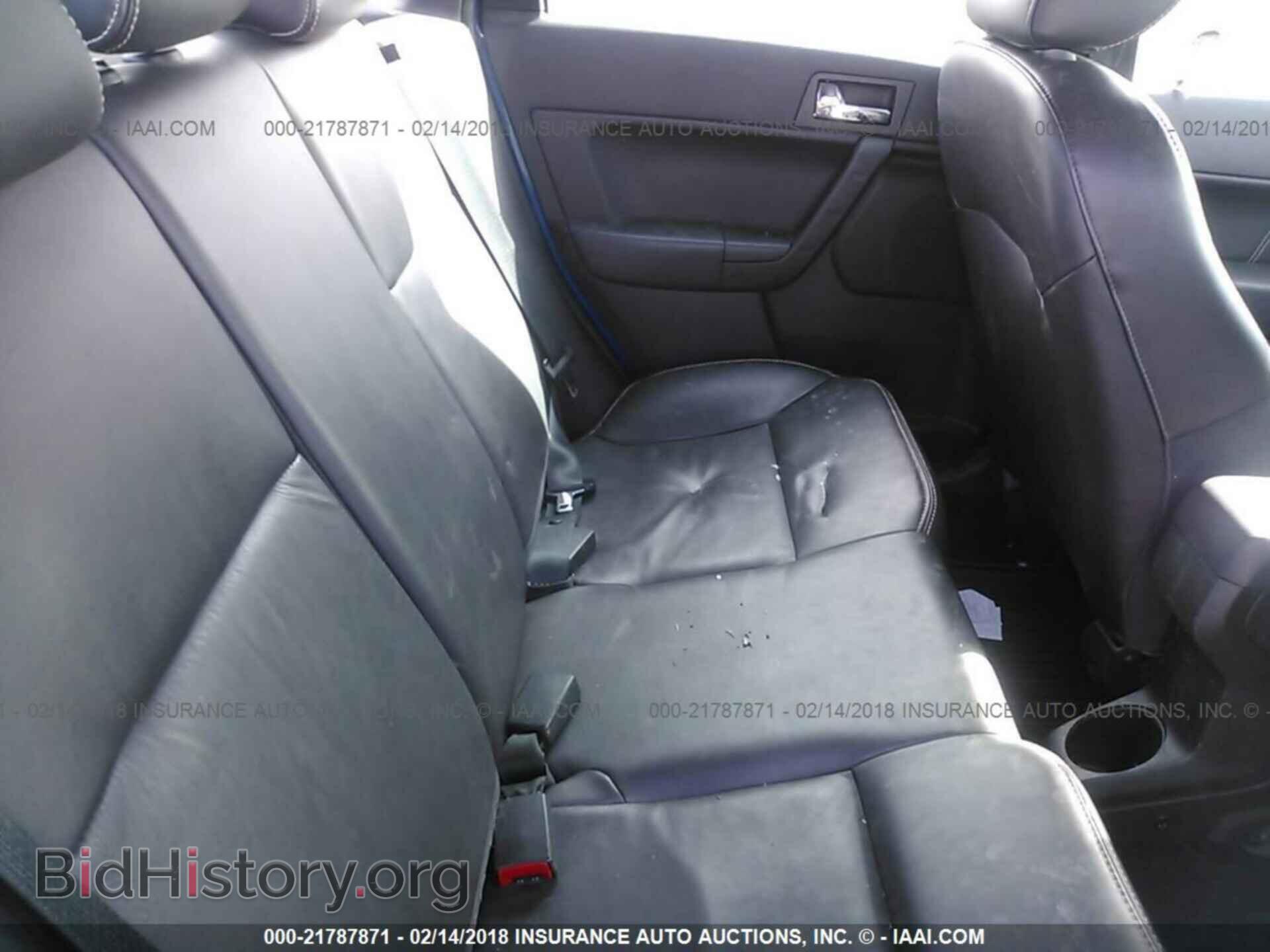 2011 Ford Focus - VIN: 1FAHP3GN4BW158106 - Фото 8