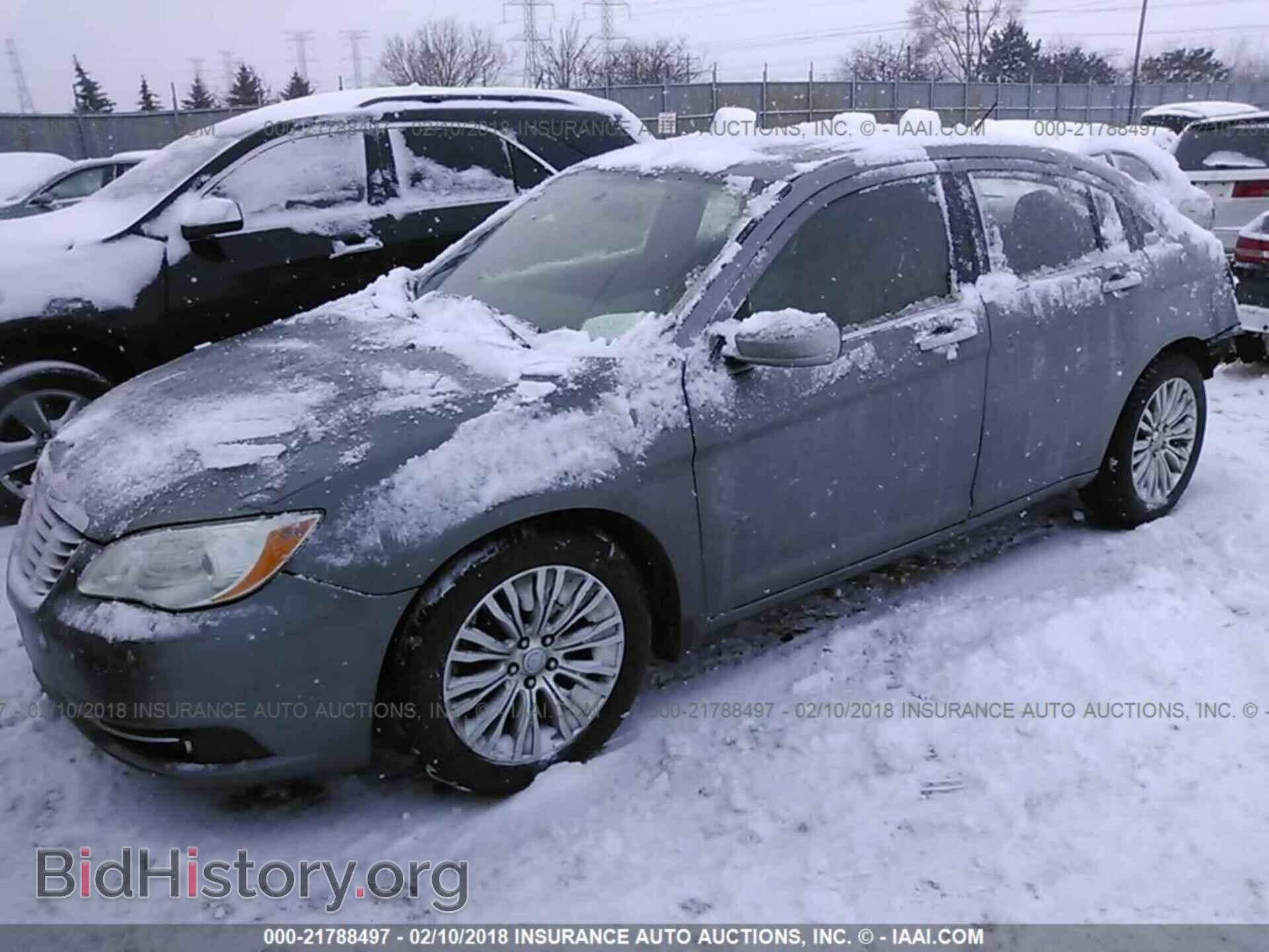 2012 Chrysler 200 - VIN: 1C3CCBCB3CN100053 - Photo 2