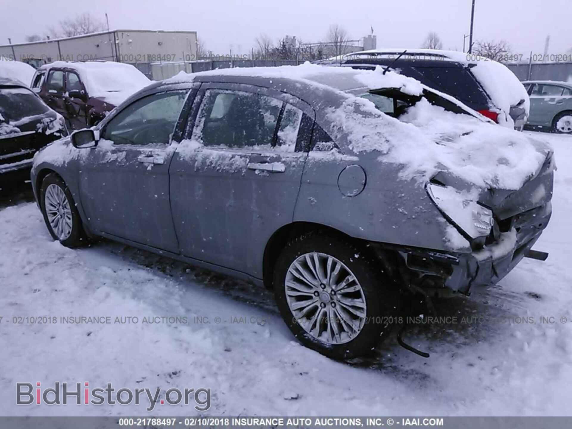 2012 Chrysler 200 - VIN: 1C3CCBCB3CN100053 - Photo 3