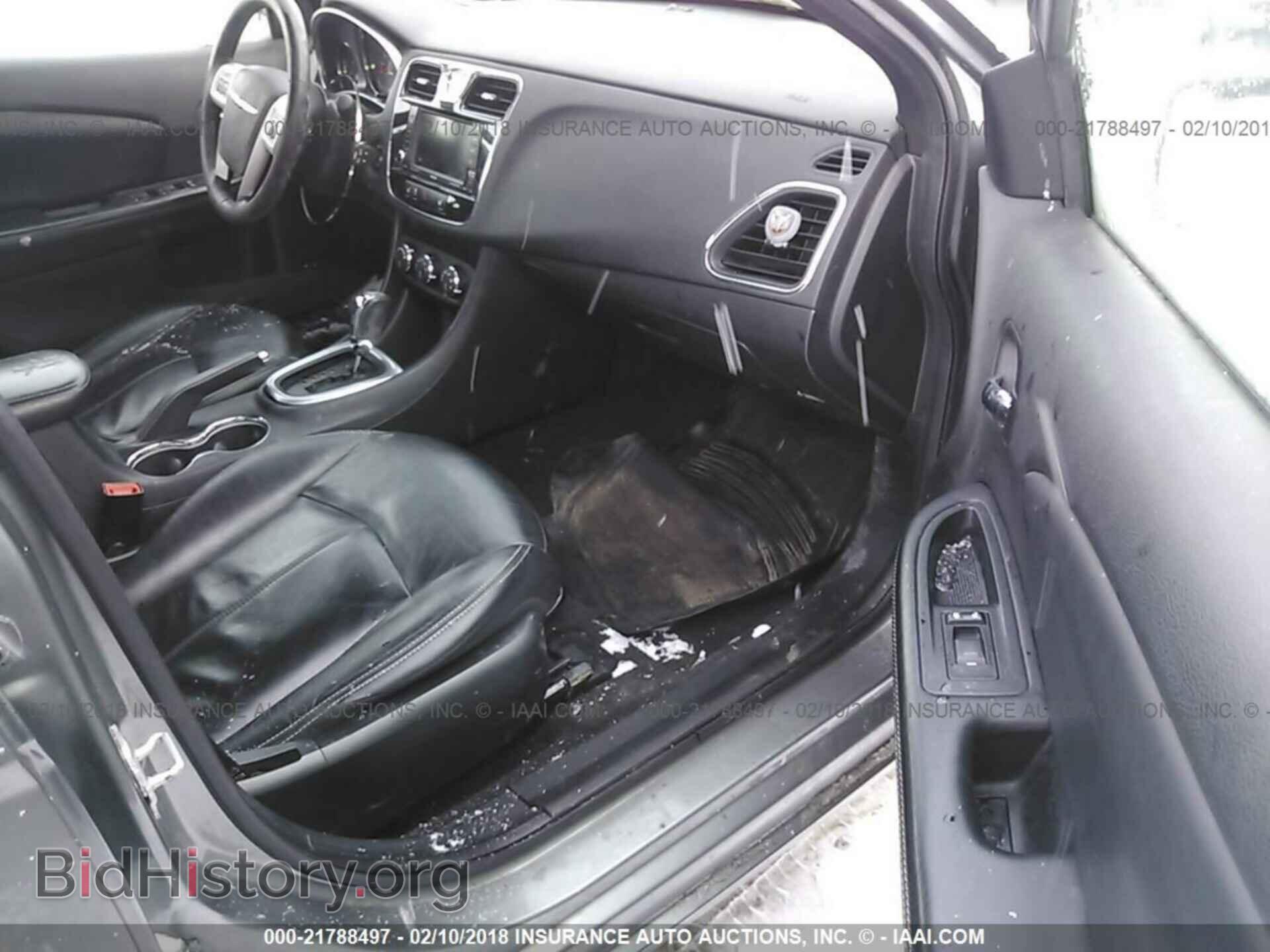 2012 Chrysler 200 - VIN: 1C3CCBCB3CN100053 - Photo 5