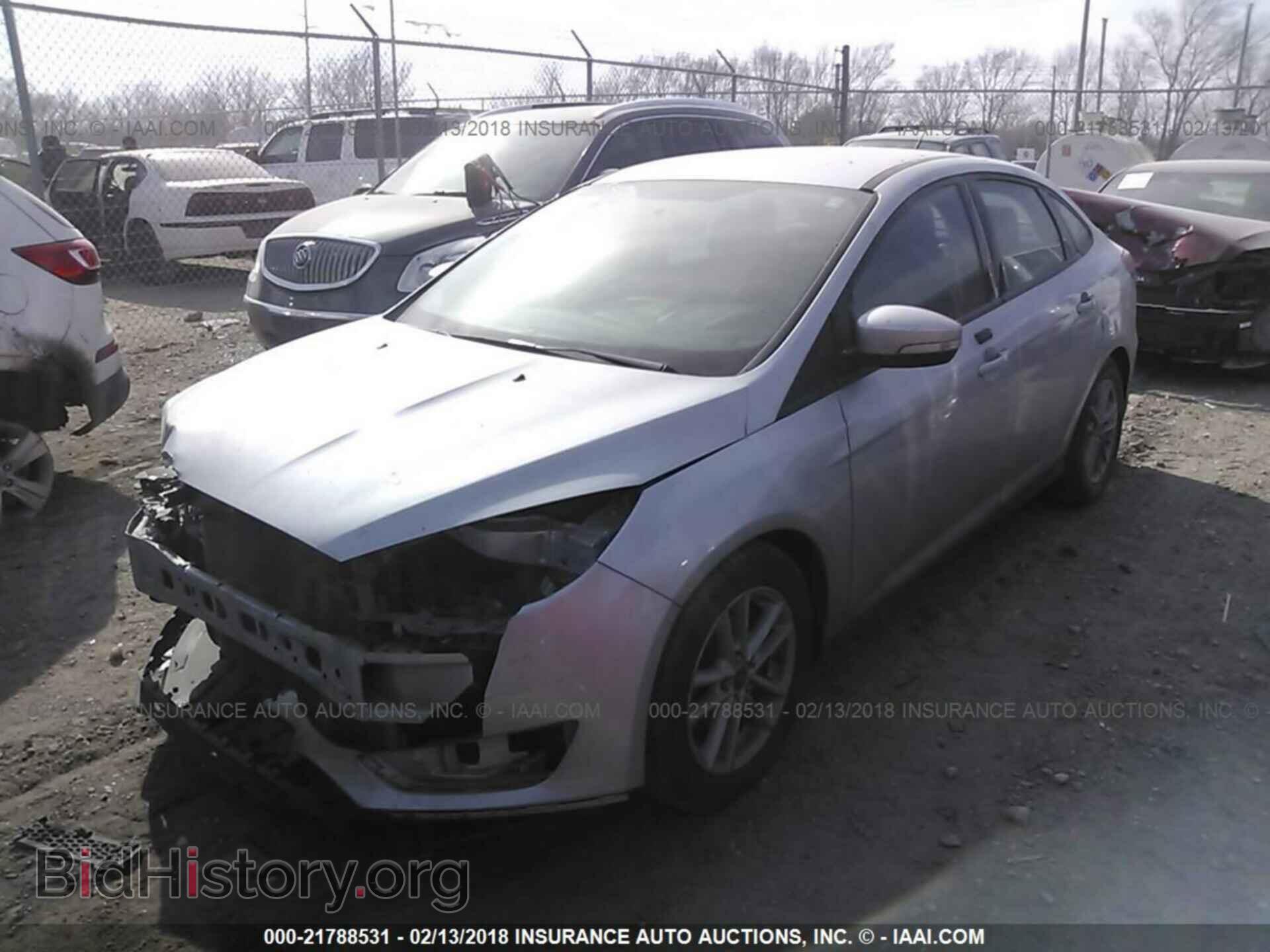 2015 Ford Focus - VIN: 1FADP3F2XFL269188 - Photo 2