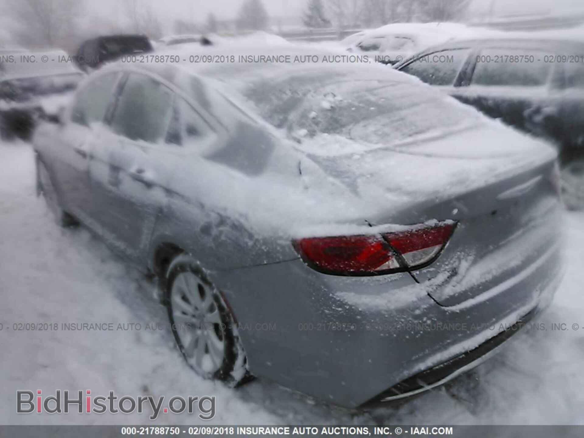 2016 Chrysler 200 - VIN: 1C3CCCAB9GN112805 - Photo 3