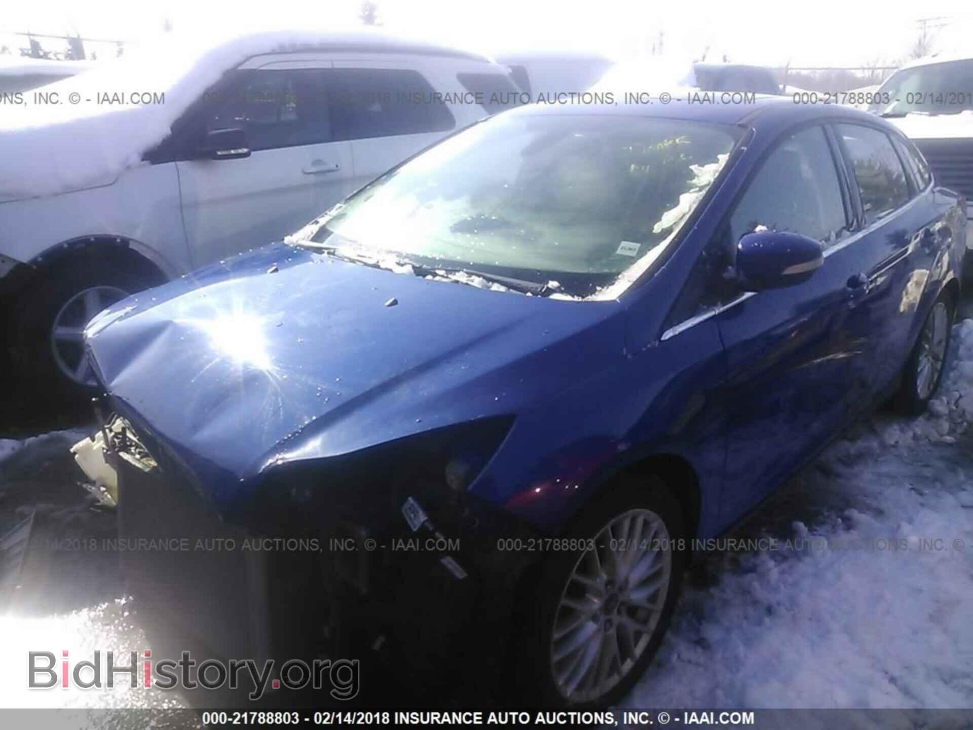 2012 Ford Focus - VIN: 1FAHP3H21CL256503 - Photo 2