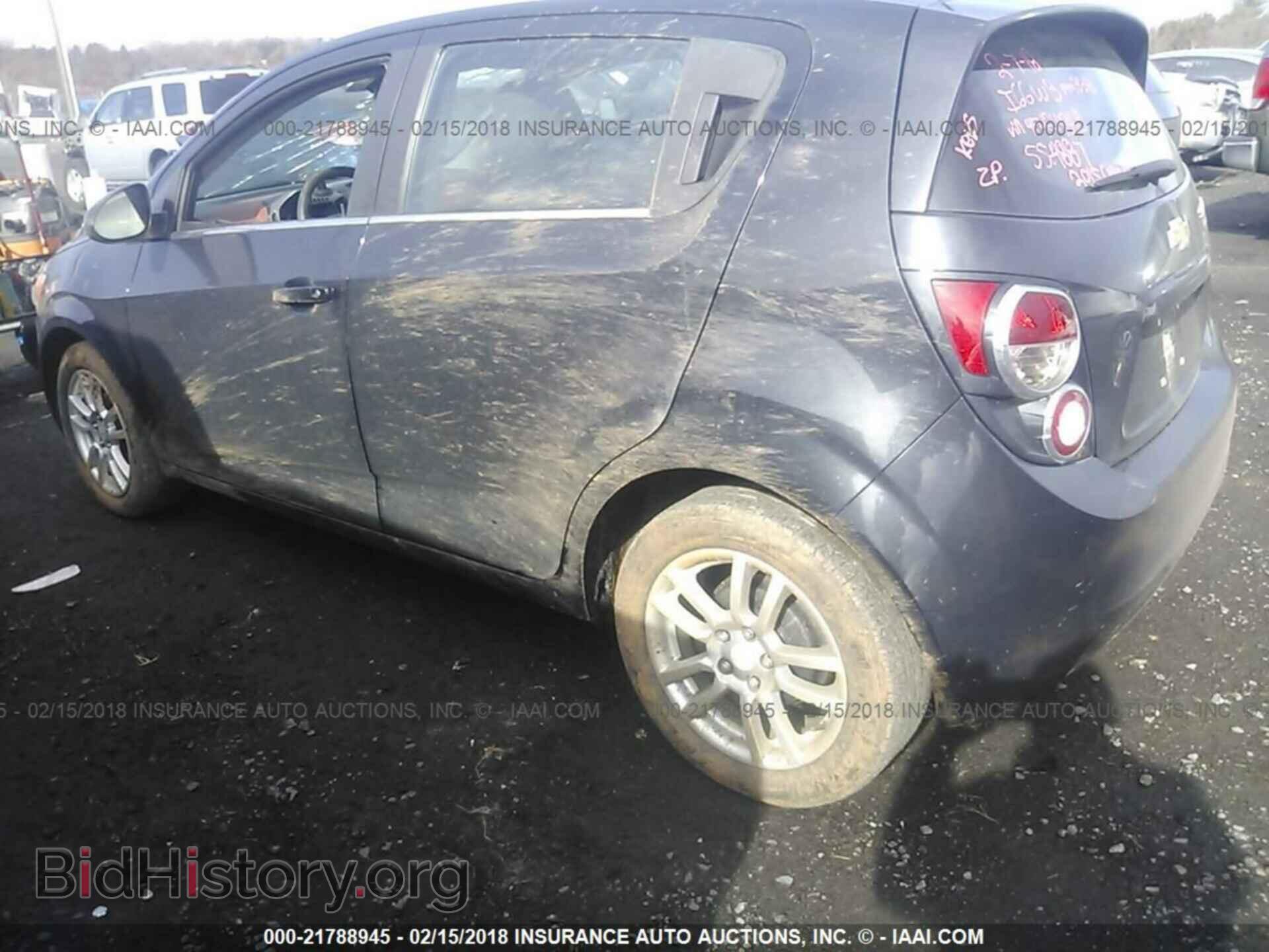 2015 Chevrolet Sonic - VIN: 1G1JD6SB4F4214848 - Фото 3
