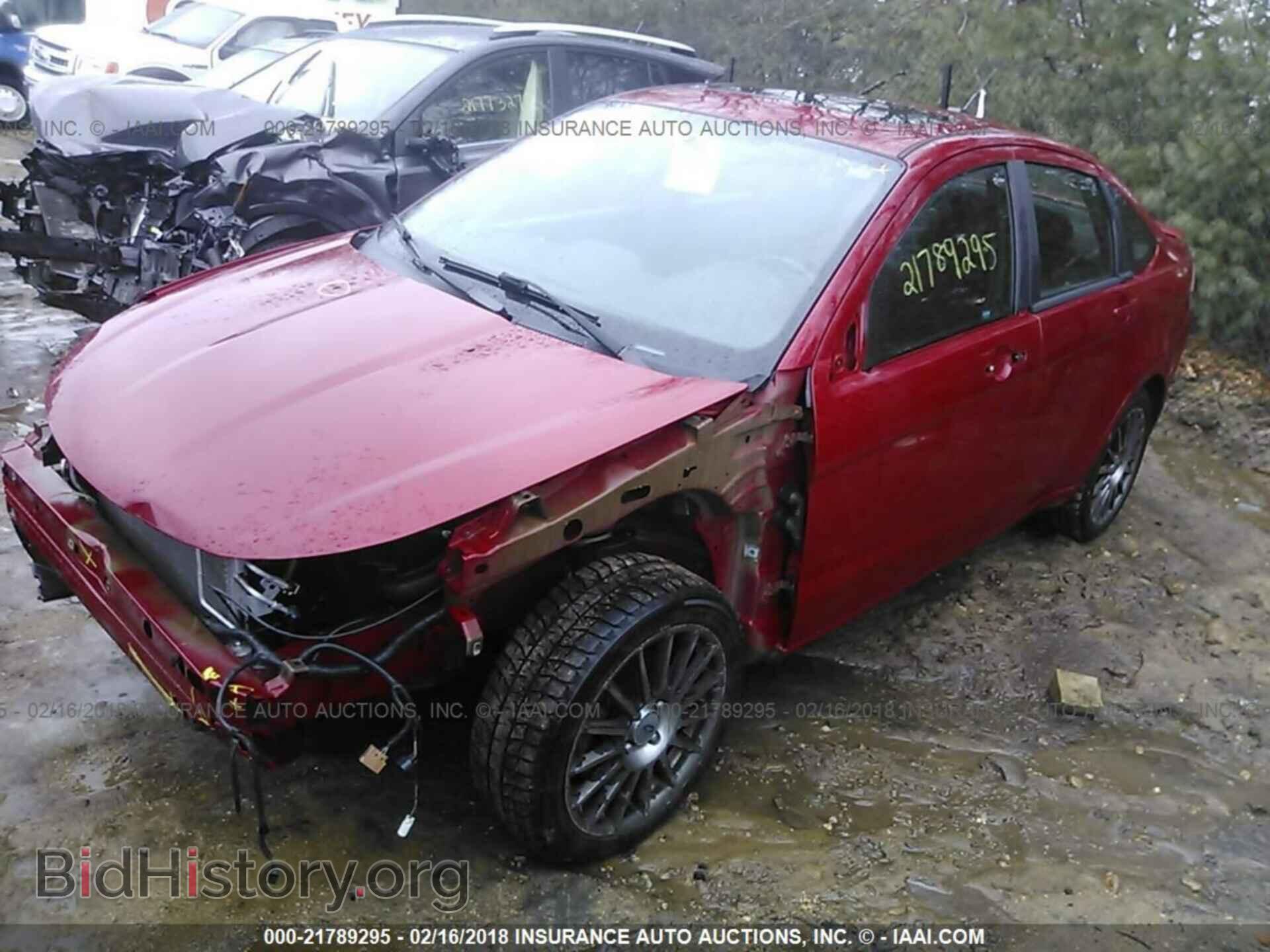 2011 Ford Focus - VIN: 1FAHP3GN9BW153418 - Photo 2