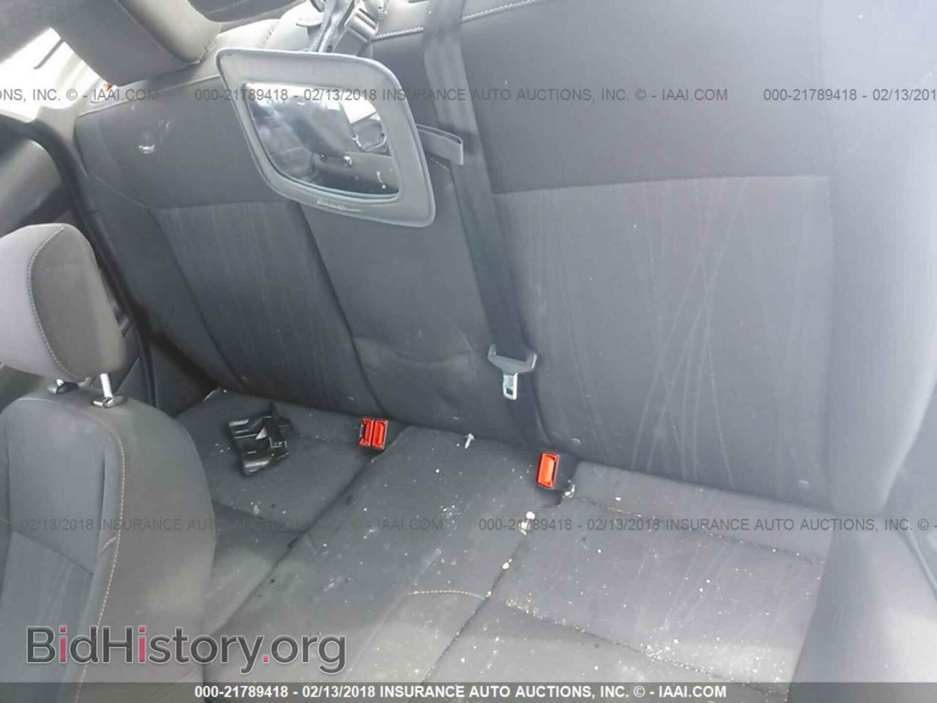 2016 Ford Focus - VIN: 1FADP3F24GL250721 - Photo 8