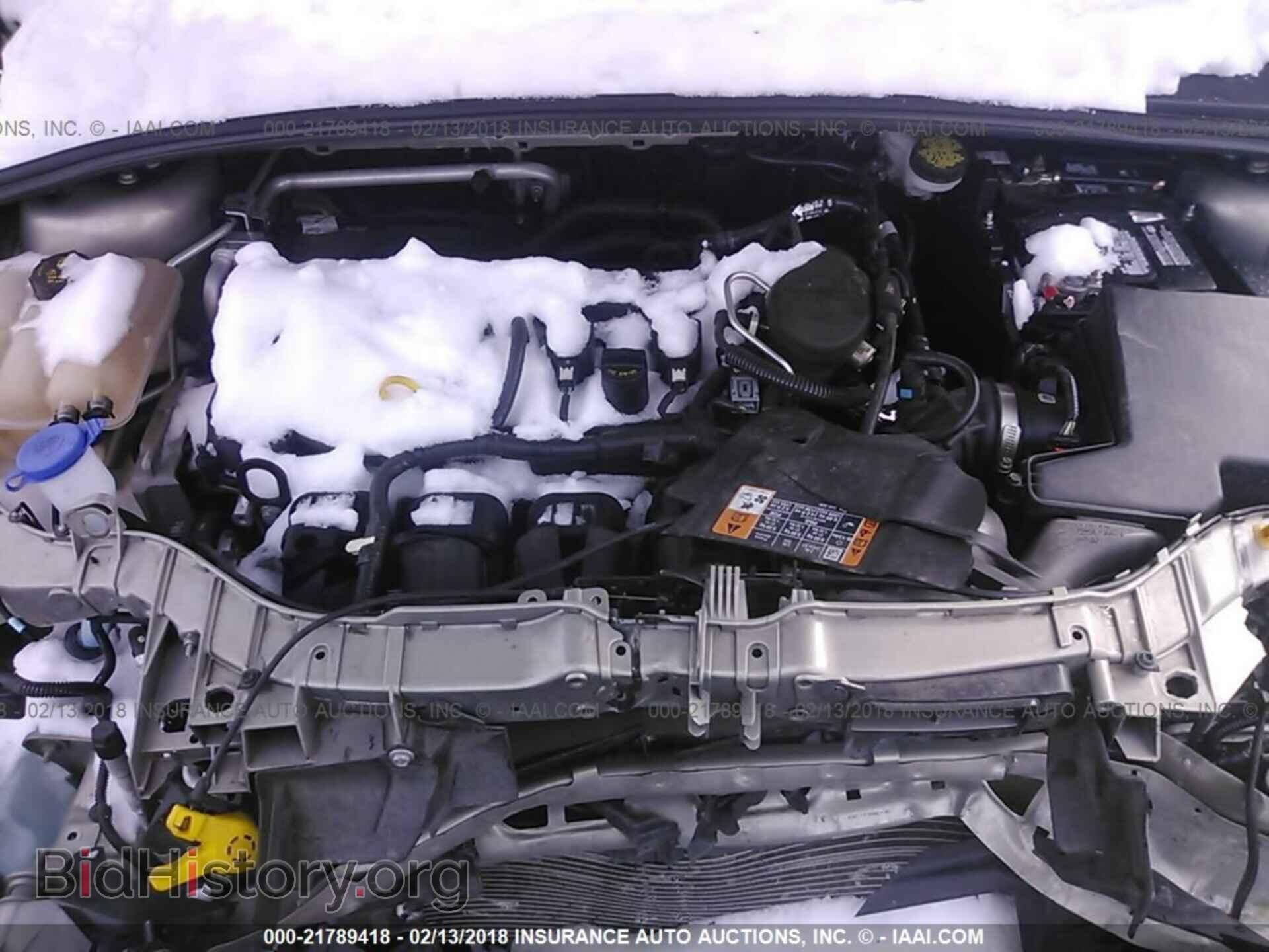 2016 Ford Focus - VIN: 1FADP3F24GL250721 - Photo 10