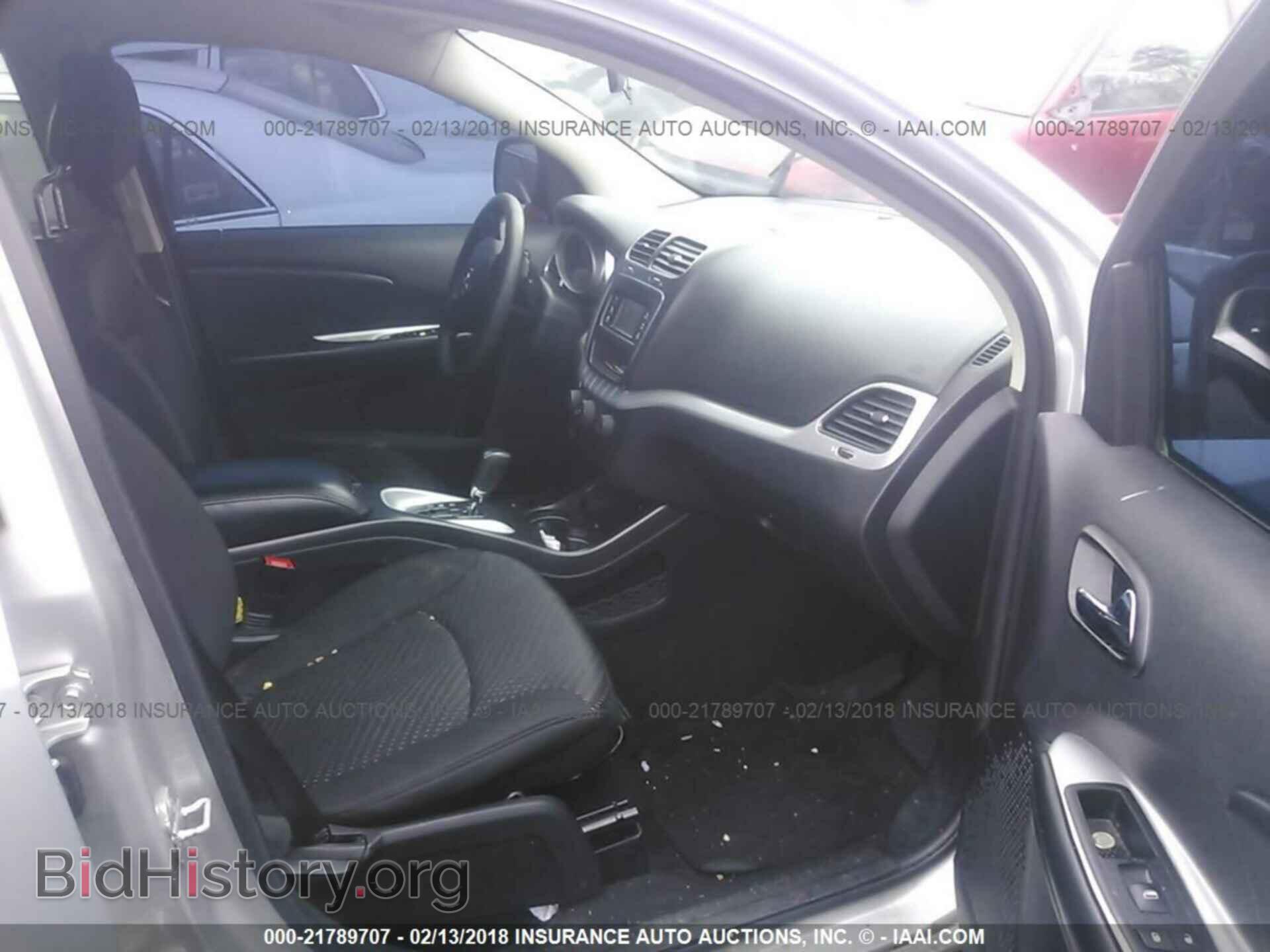 2014 Dodge Journey - VIN: 3C4PDDBG6ET143596 - Фото 5