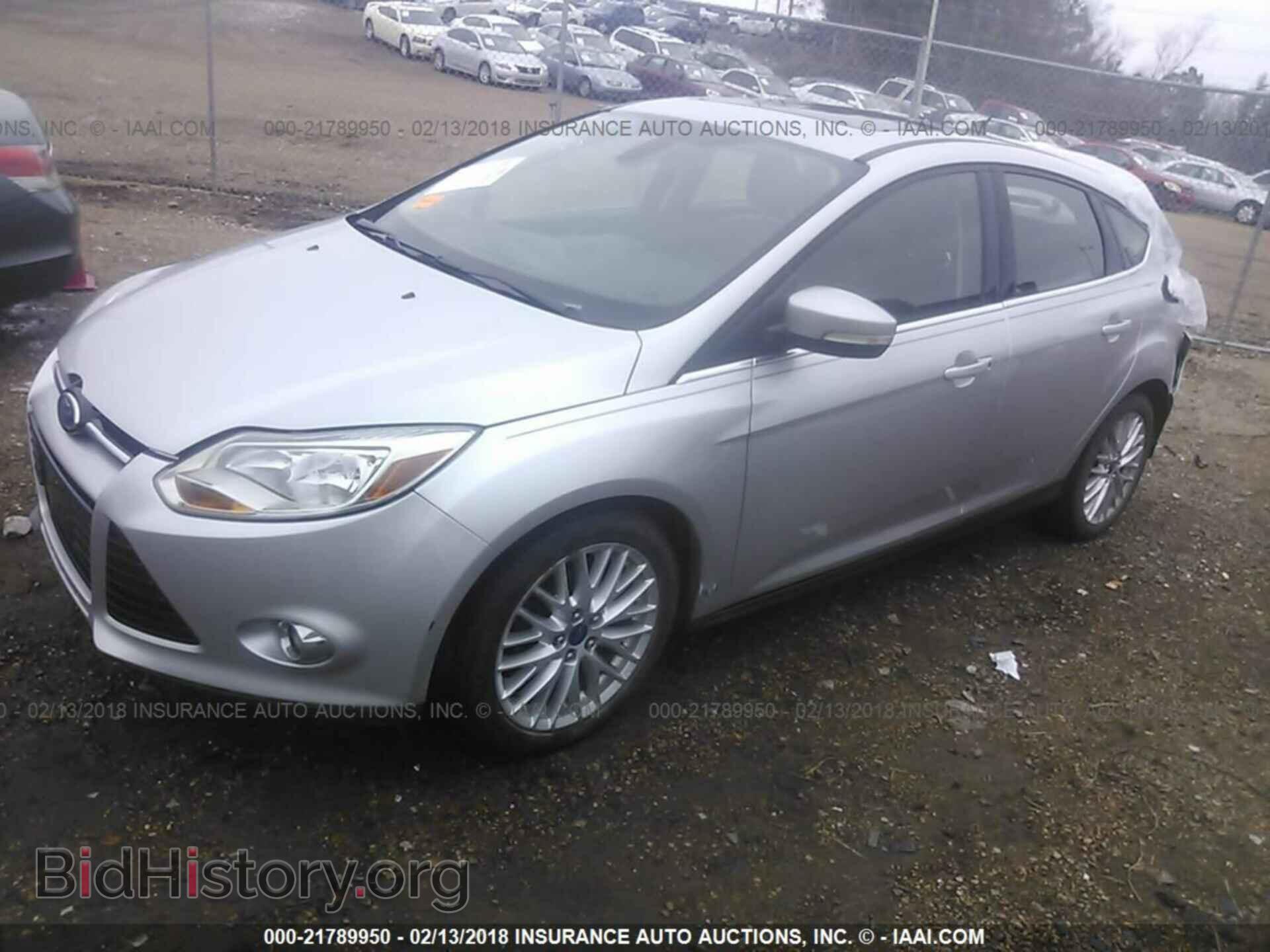 2012 Ford Focus - VIN: 1FAHP3M22CL200740 - Photo 2