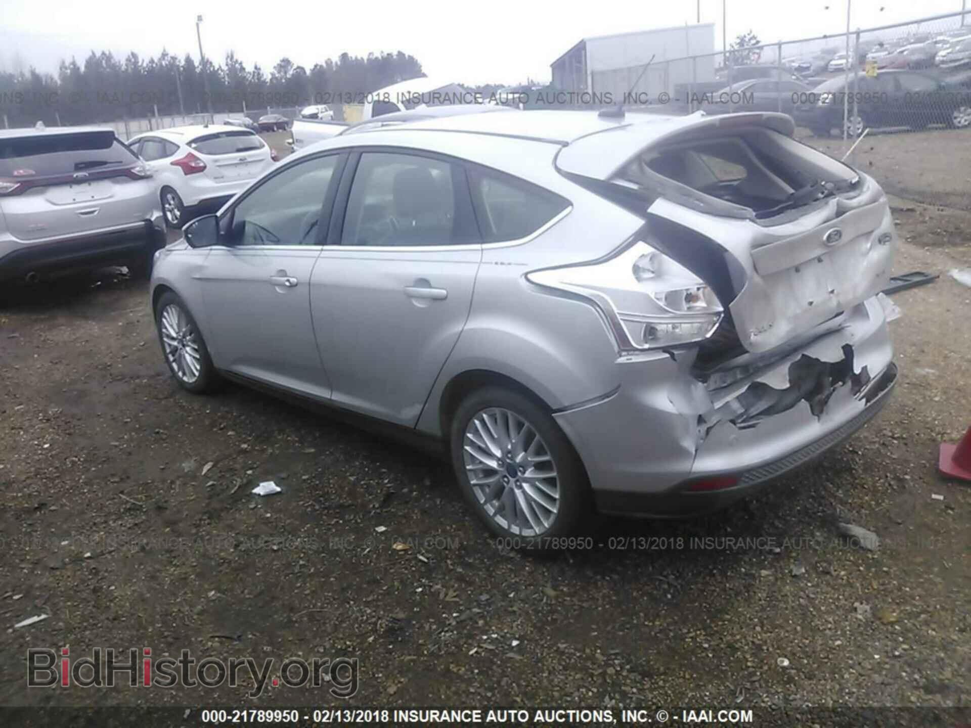 2012 Ford Focus - VIN: 1FAHP3M22CL200740 - Photo 3