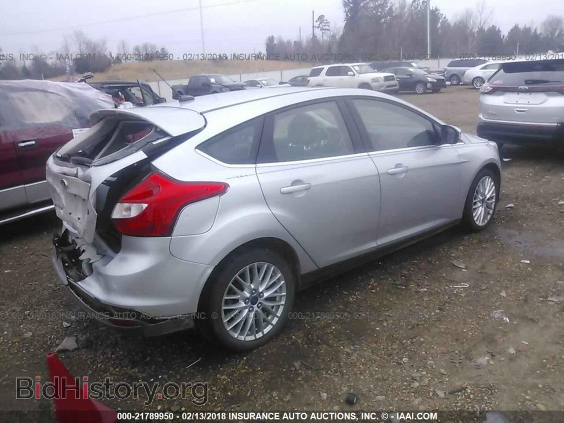 2012 Ford Focus - VIN: 1FAHP3M22CL200740 - Photo 4