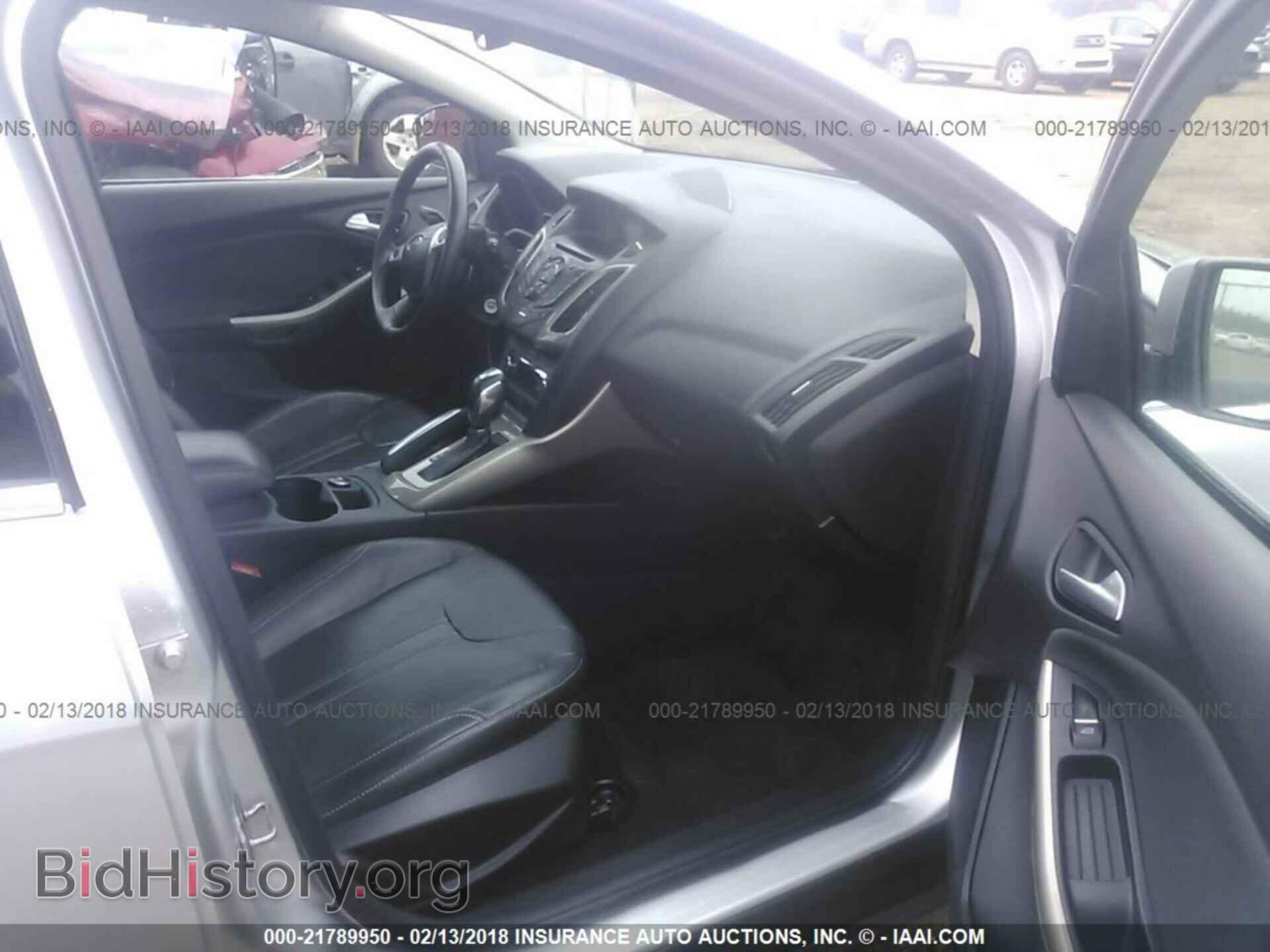 2012 Ford Focus - VIN: 1FAHP3M22CL200740 - Photo 5