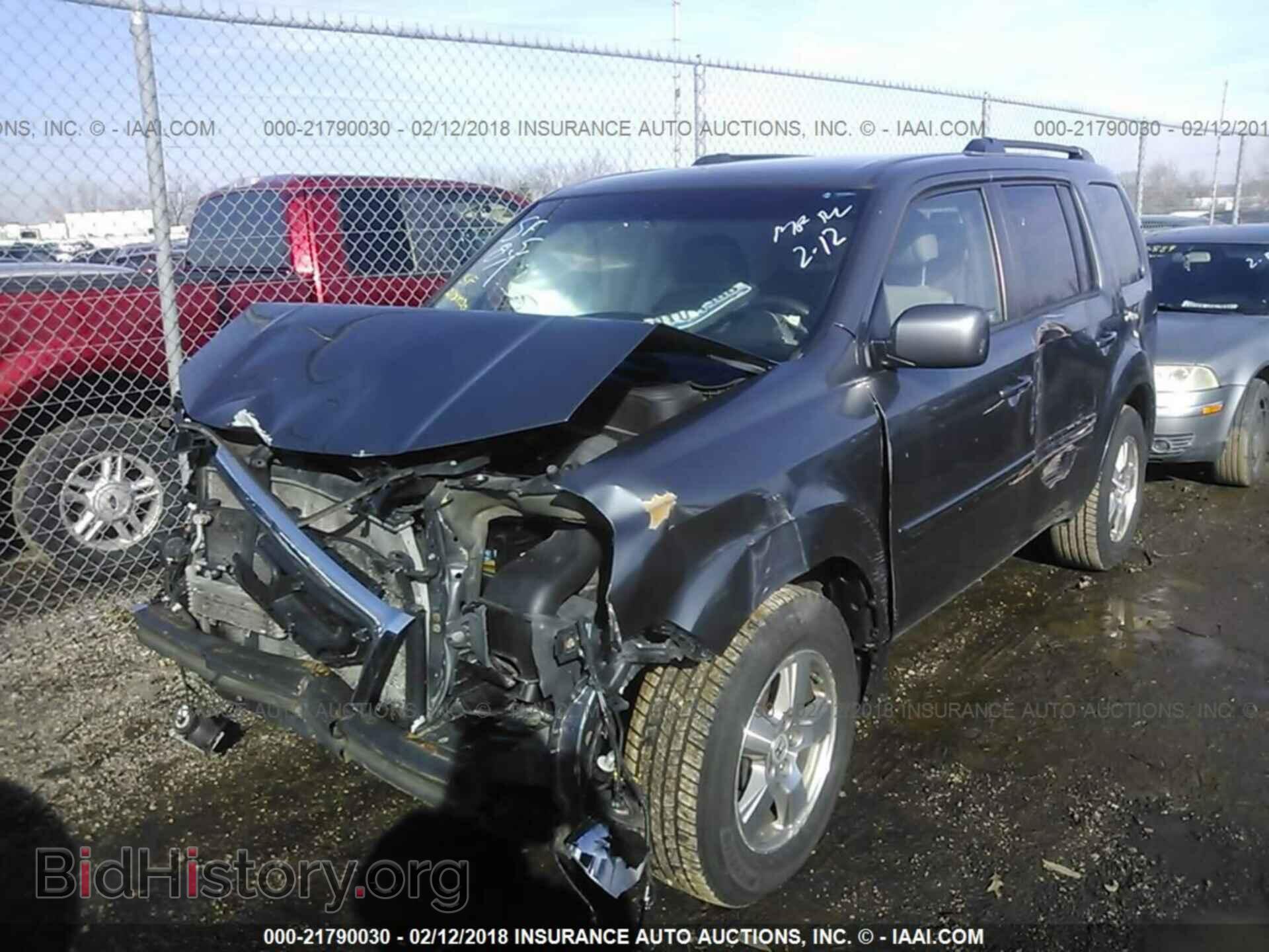 2011 Honda Pilot - VIN: 5FNYF3H48BB056508 - Photo 2