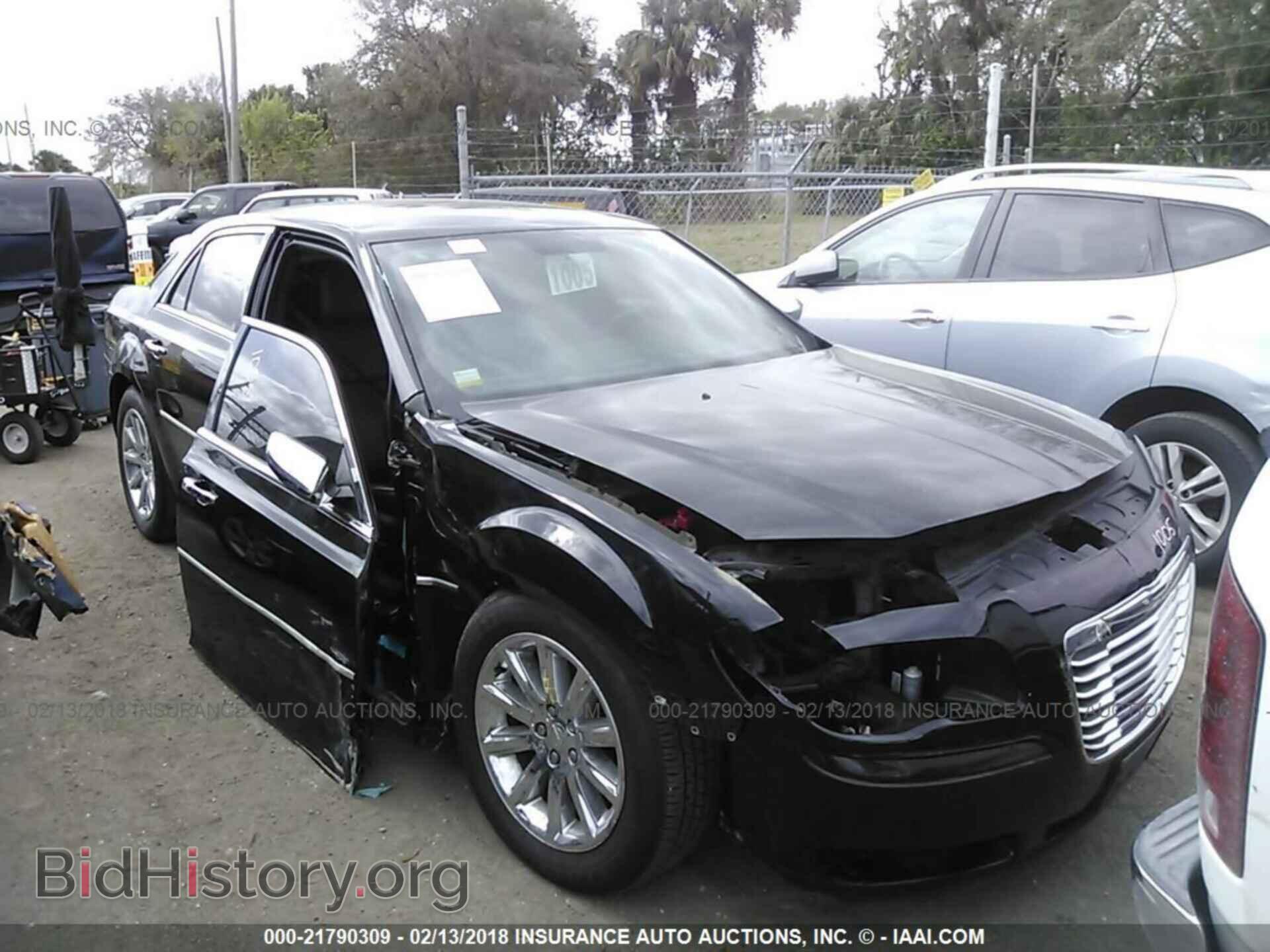 Фотография 2C3CCAEG7DH606076 - Chrysler 300c 2013