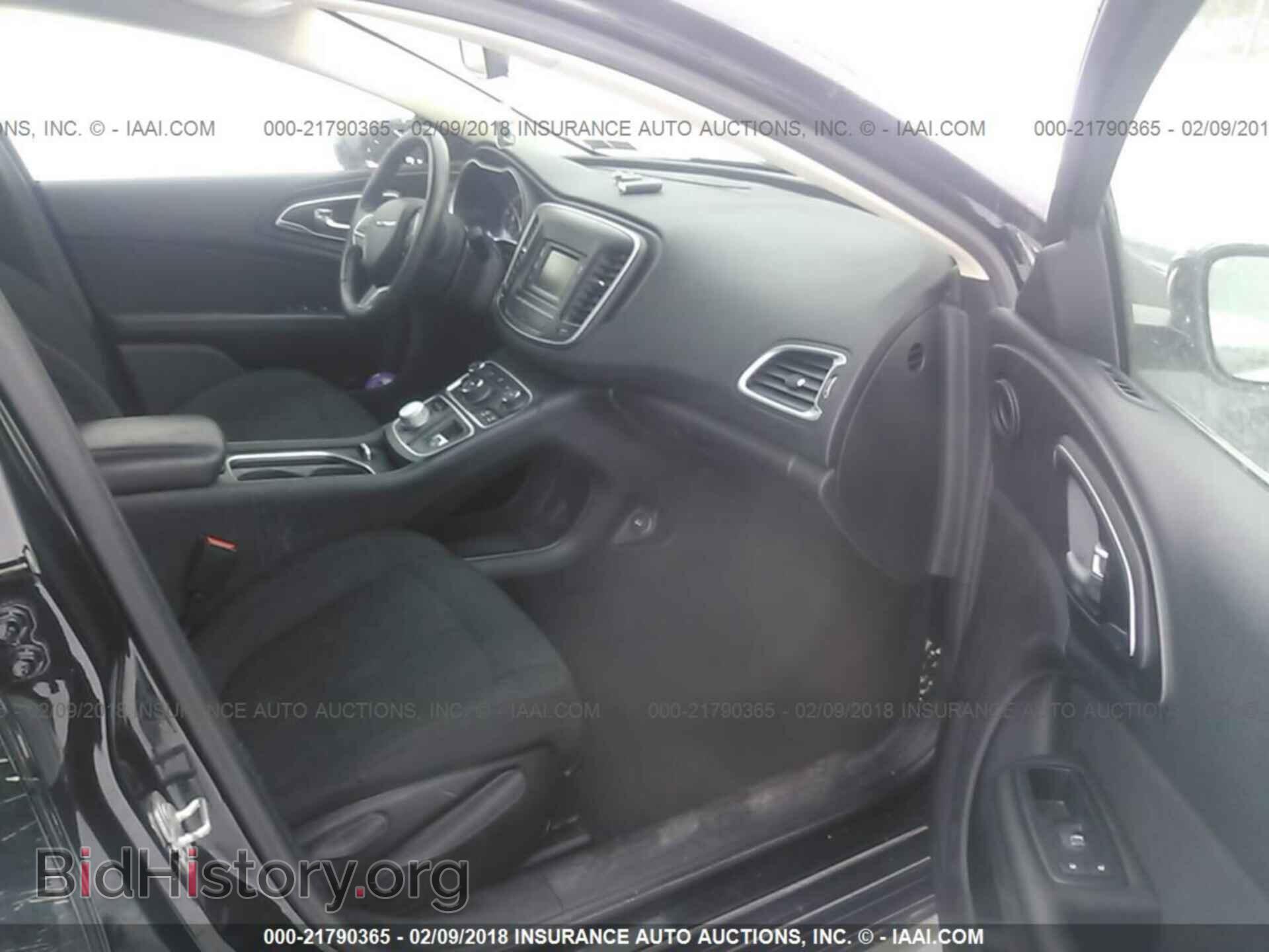 2015 Chrysler 200 - VIN: 1C3CCCAB7FN687872 - Фото 5