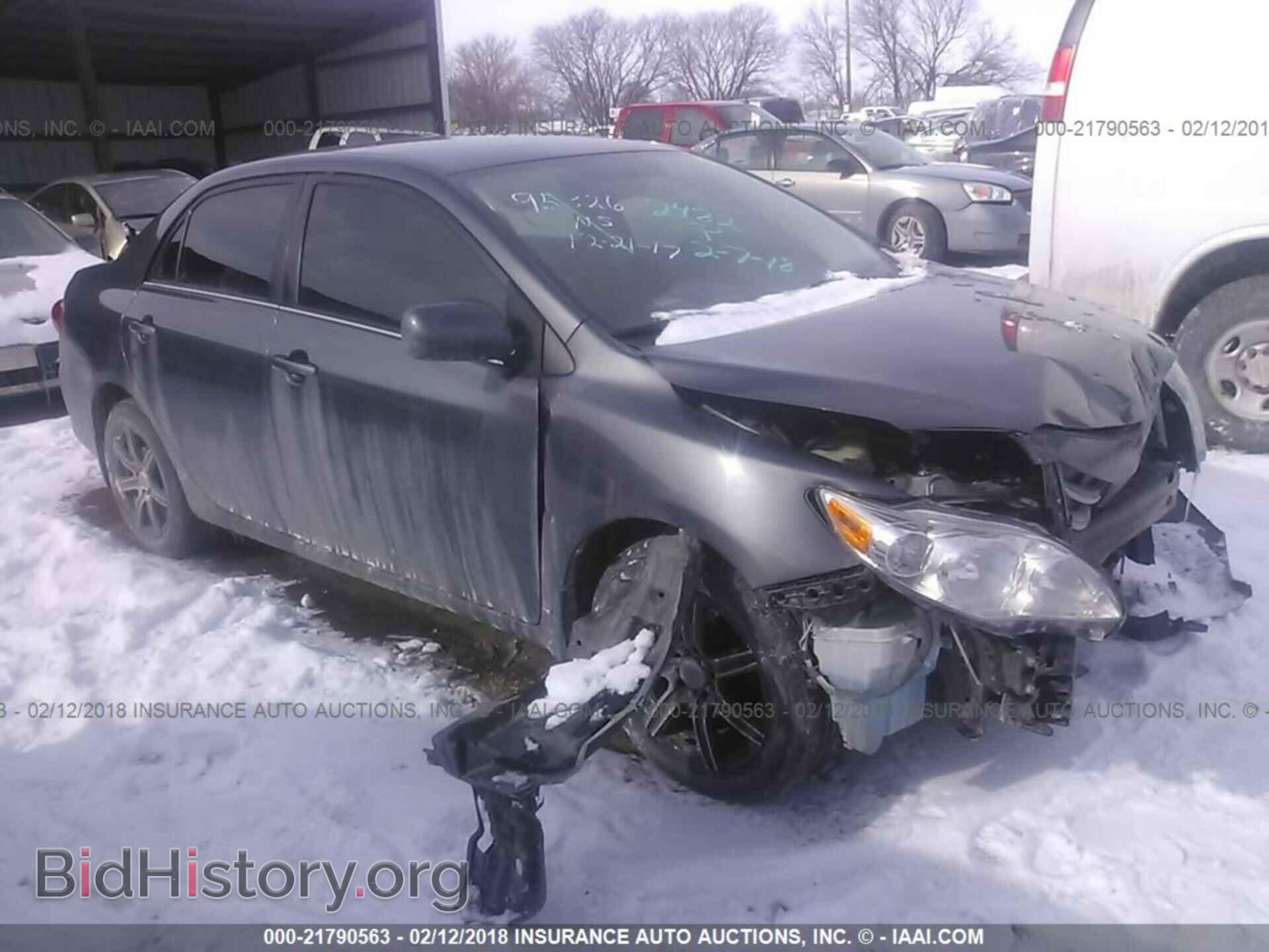 Photo 5YFBU4EE7DP223219 - Toyota Corolla 2013