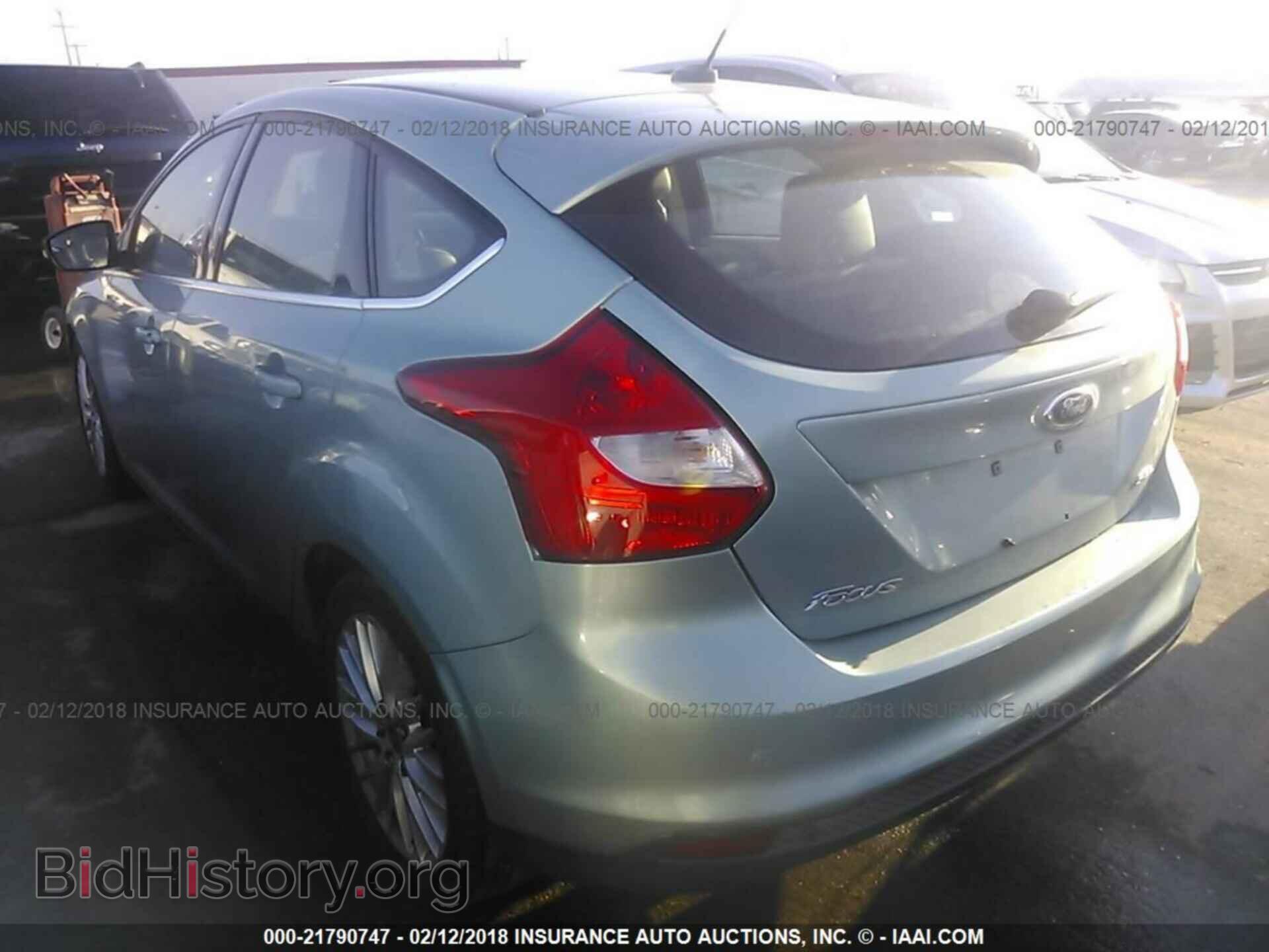 2012 Ford Focus - VIN: 1FAHP3M26CL357655 - Photo 3