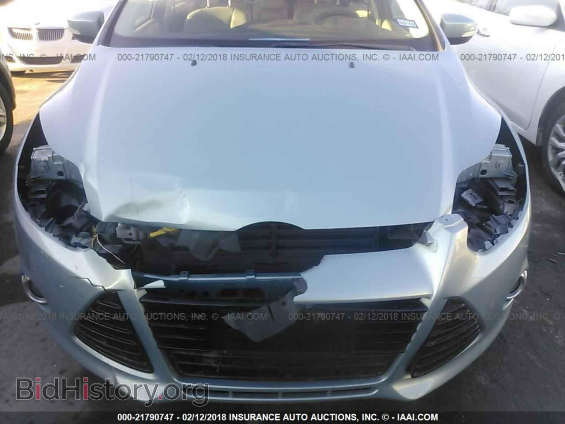 2012 Ford Focus - VIN: 1FAHP3M26CL357655 - Photo 6