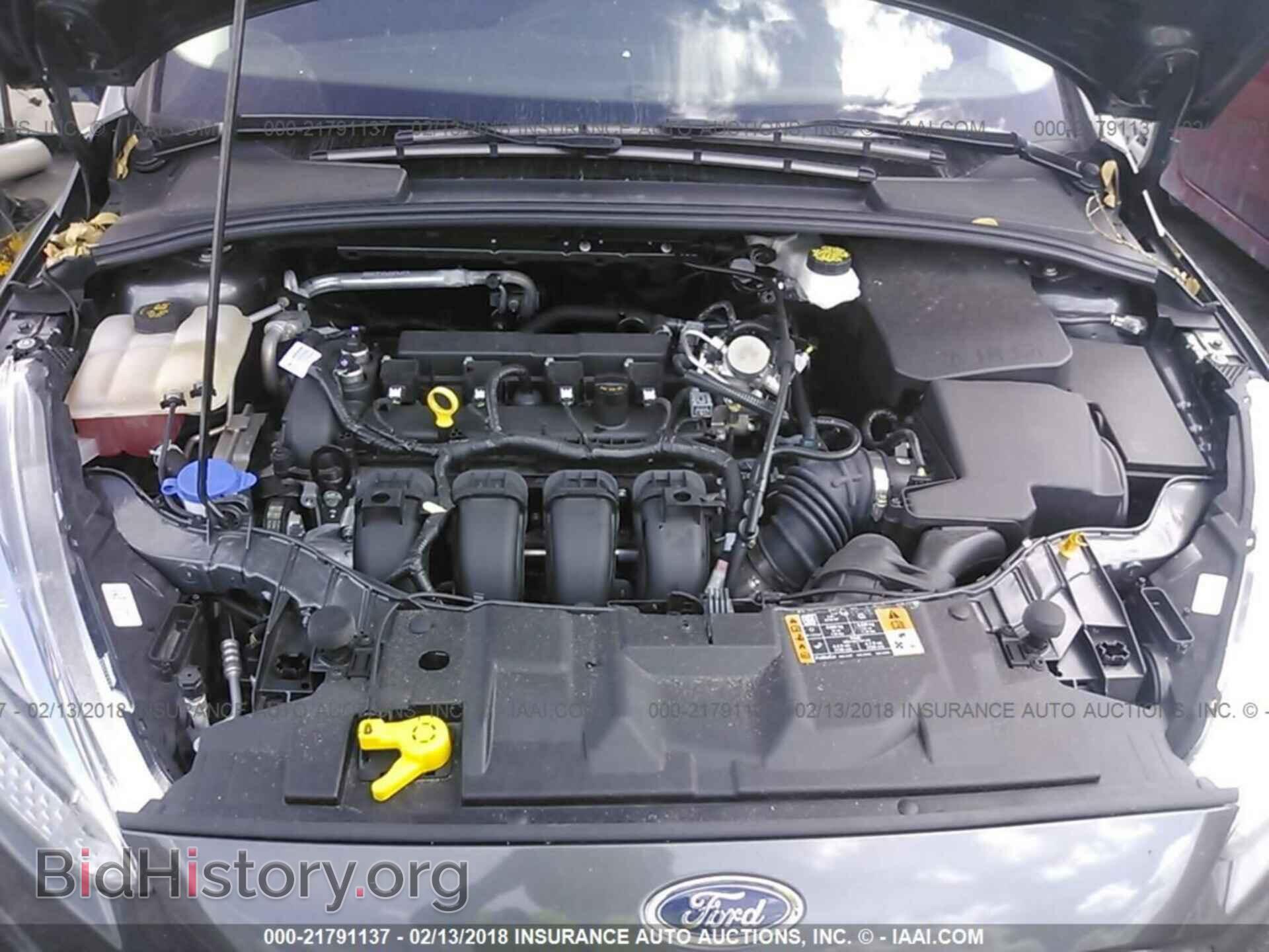 2017 Ford Focus - VIN: 1FADP3E27HL256578 - Photo 10