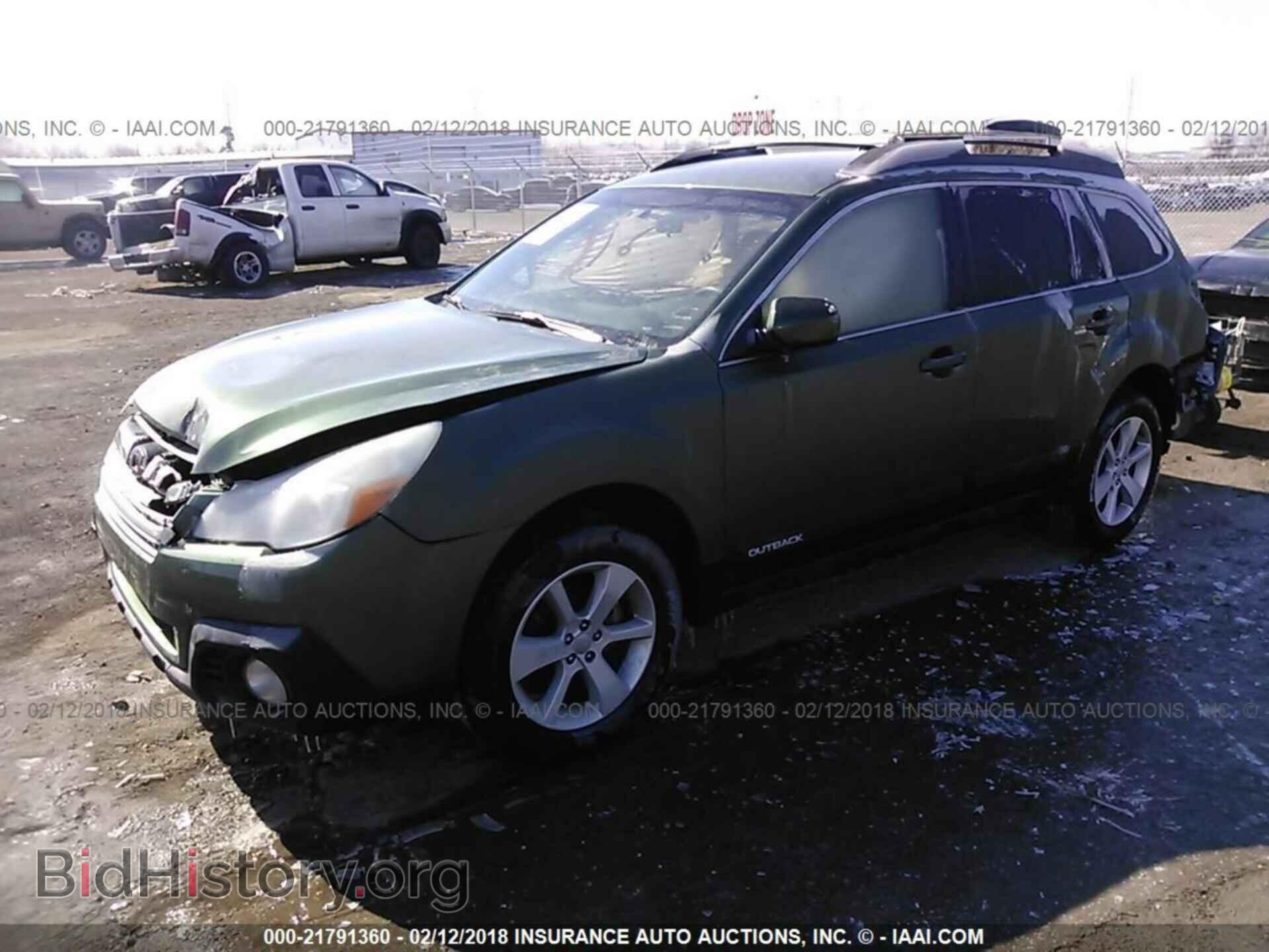 2014 Subaru Outback - VIN: 4S4BRBCC0E3200149 - Фото 2