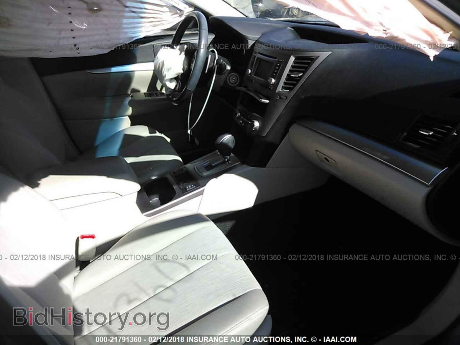2014 Subaru Outback - VIN: 4S4BRBCC0E3200149 - Фото 5