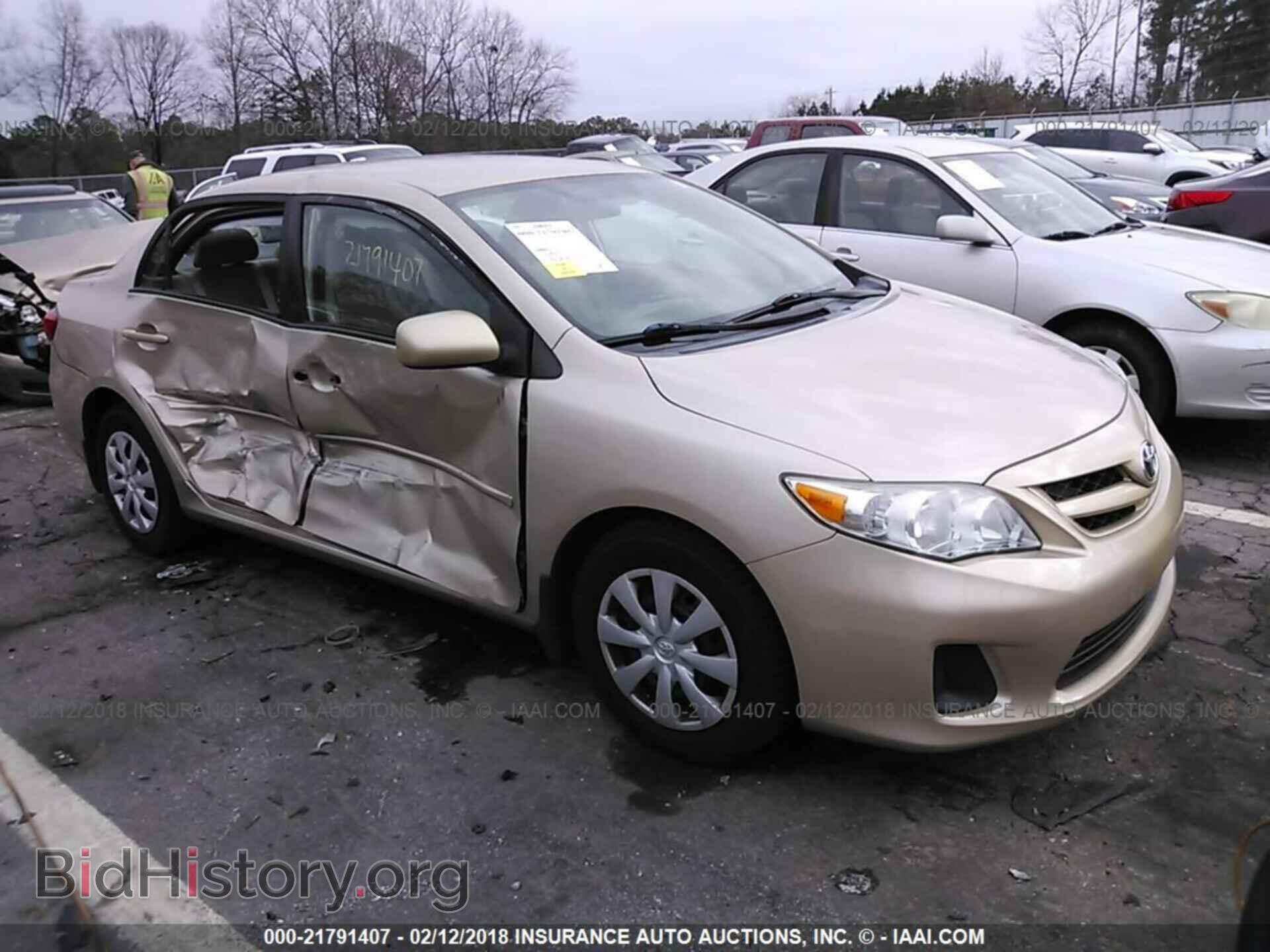 Photo 2T1BU4EE8BC578381 - Toyota Corolla 2011