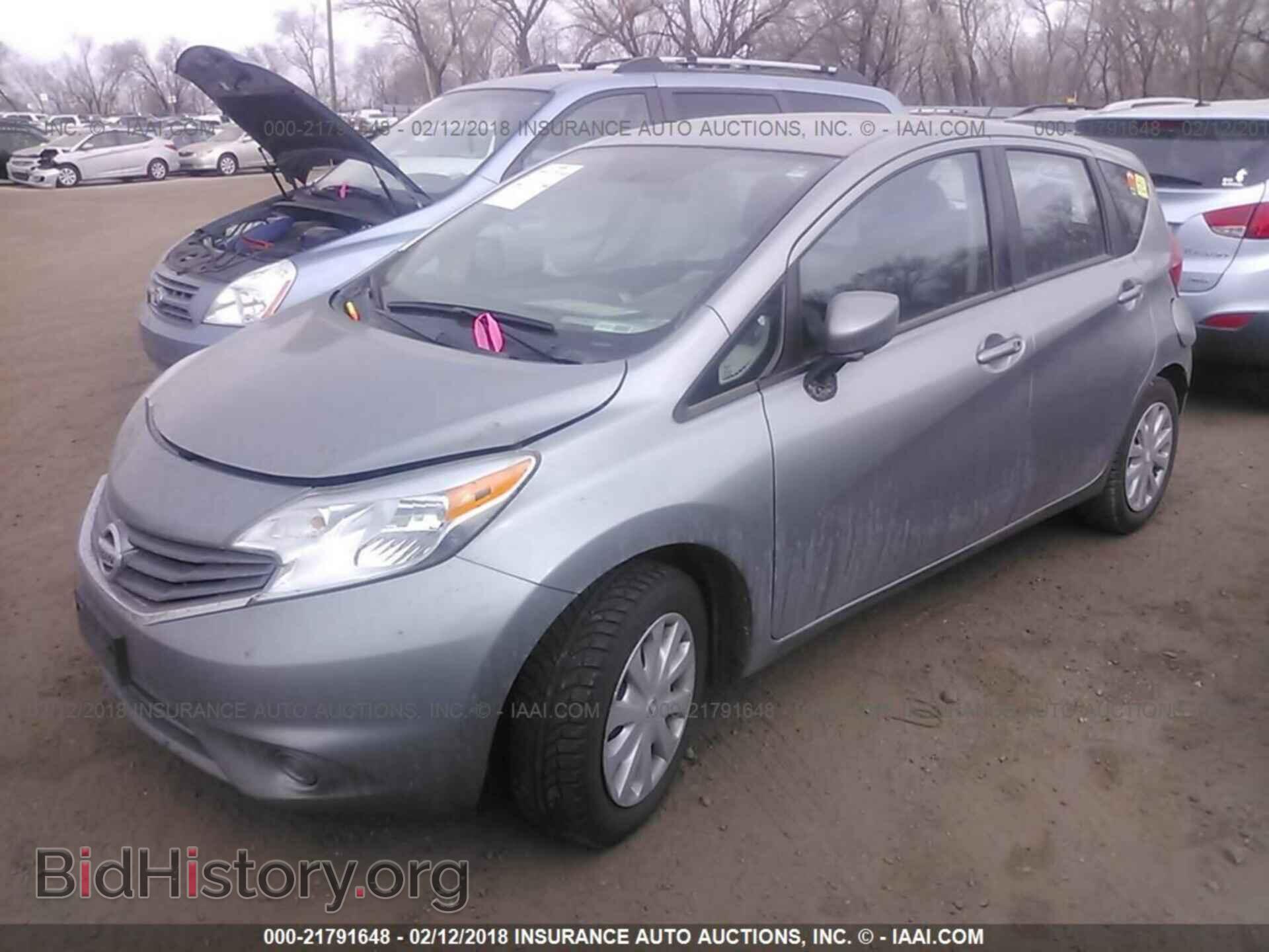 2015 Nissan Versa note - VIN: 3N1CE2CP8FL413544 - Фото 2