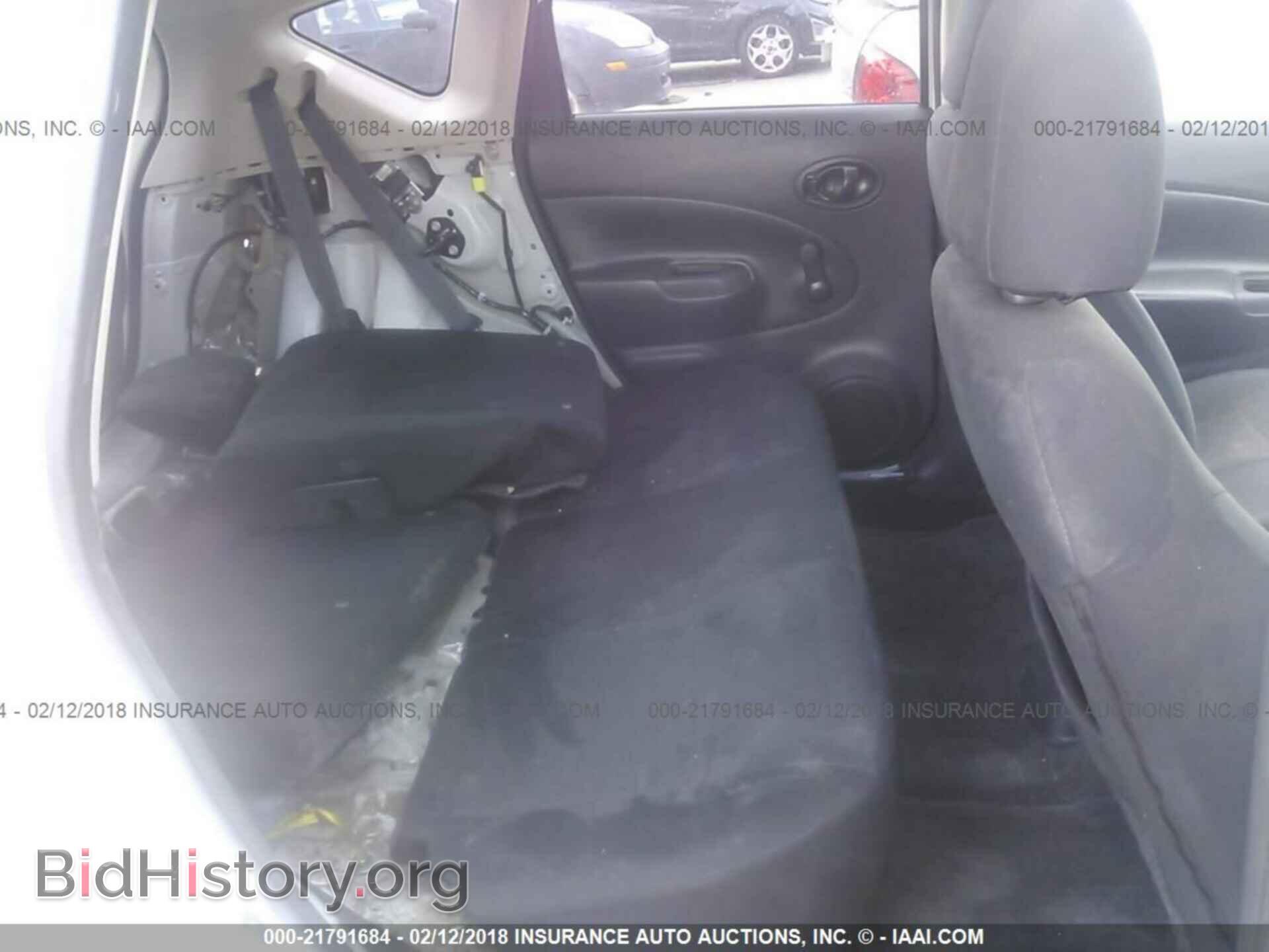 2014 Nissan Versa note - VIN: 3N1CE2CP2EL417586 - Photo 8