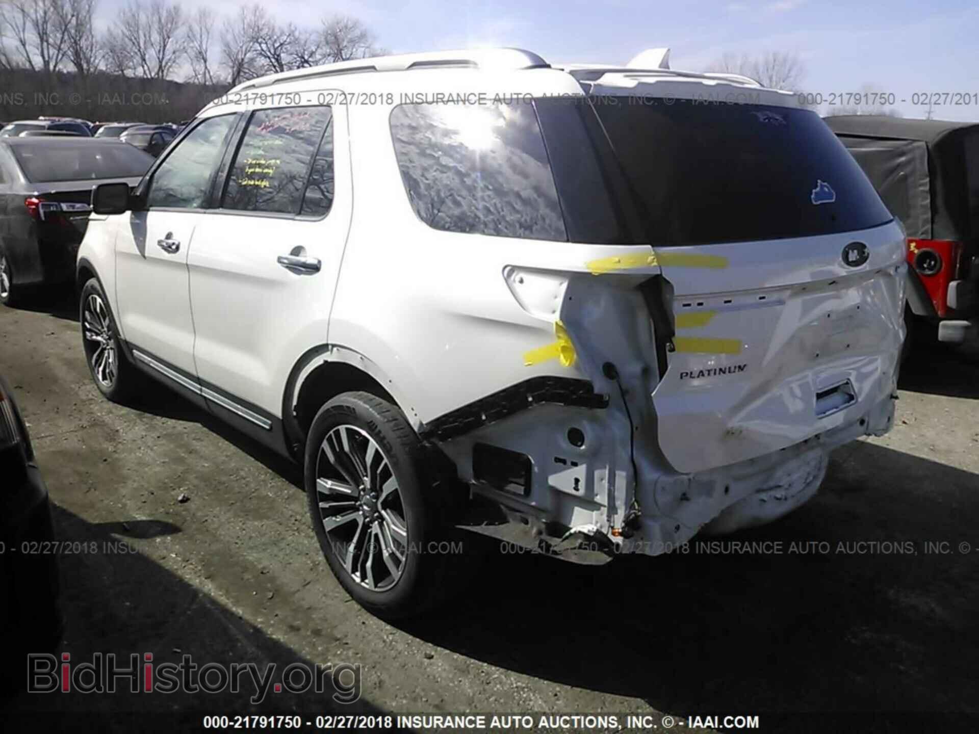 2016 Ford Explorer - VIN: 1FM5K8HT0GGA00381 - Photo 3