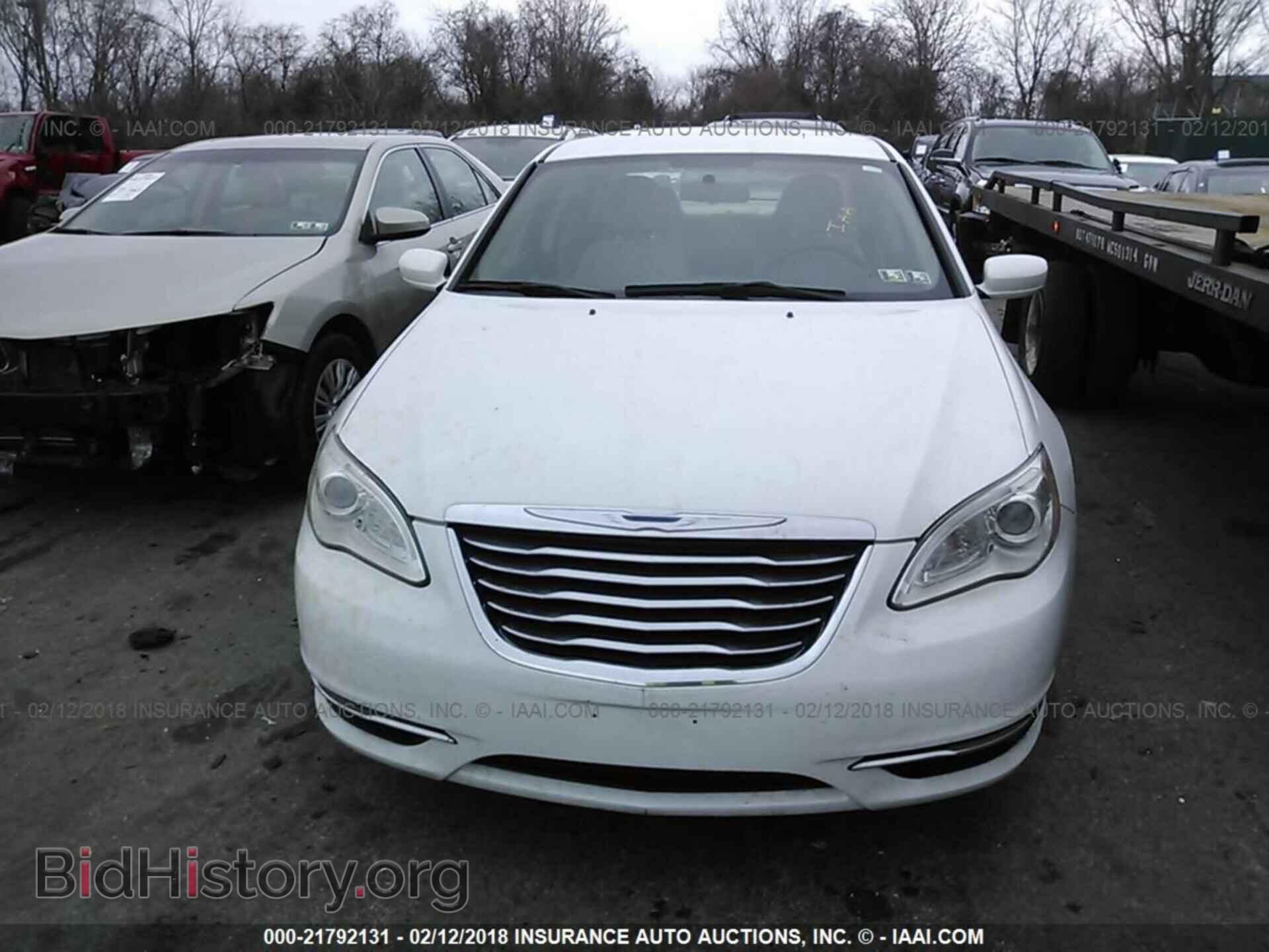 2014 Chrysler 200 - VIN: 1C3CCBAB4EN206159 - Photo 6