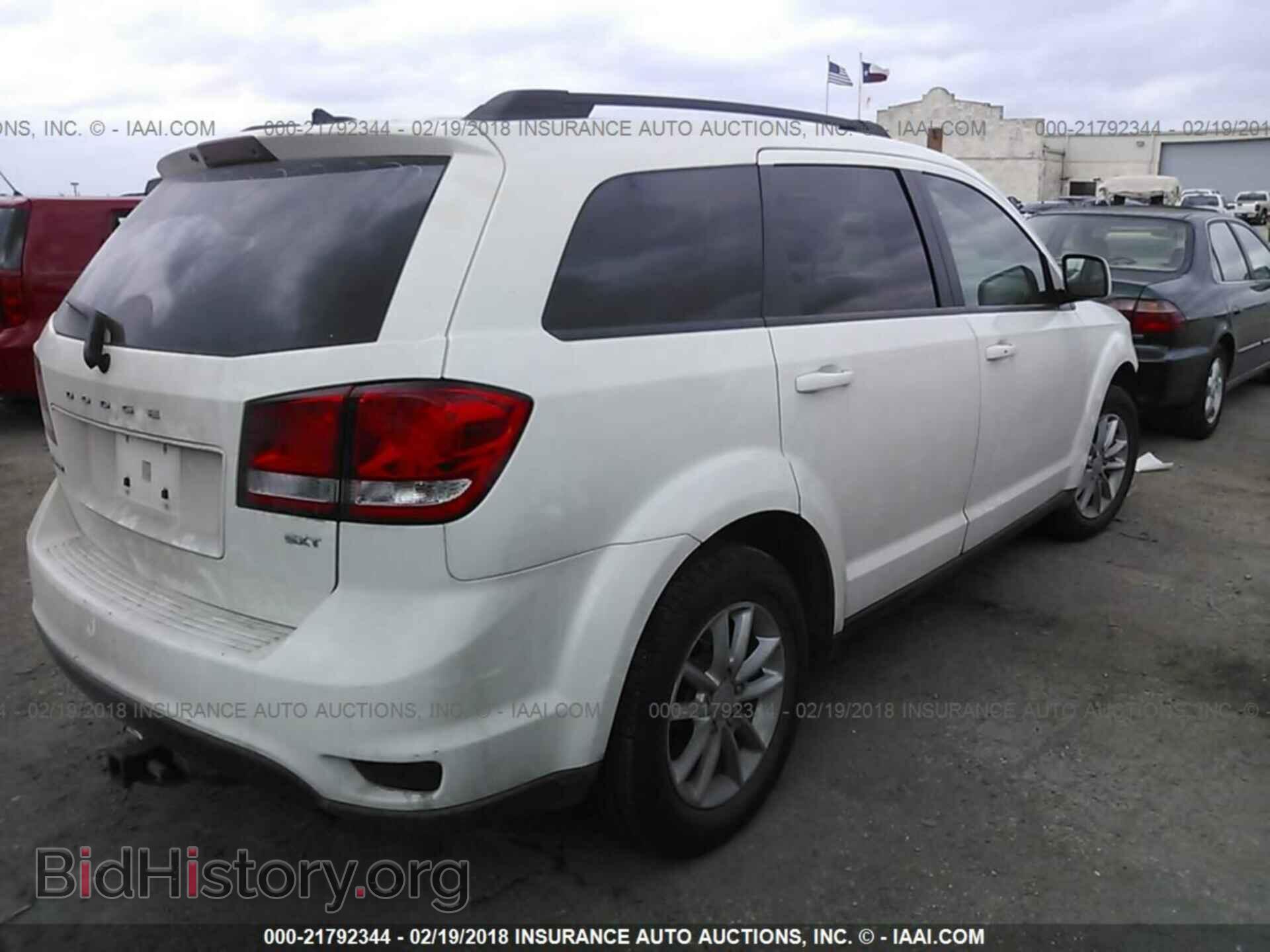 2013 Dodge Journey - VIN: 3C4PDCBB6DT585792 - Photo 4