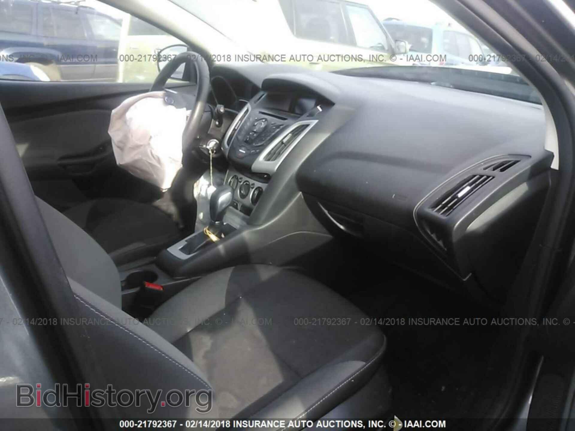 2014 Ford Focus - VIN: 1FADP3K27EL402106 - Photo 5