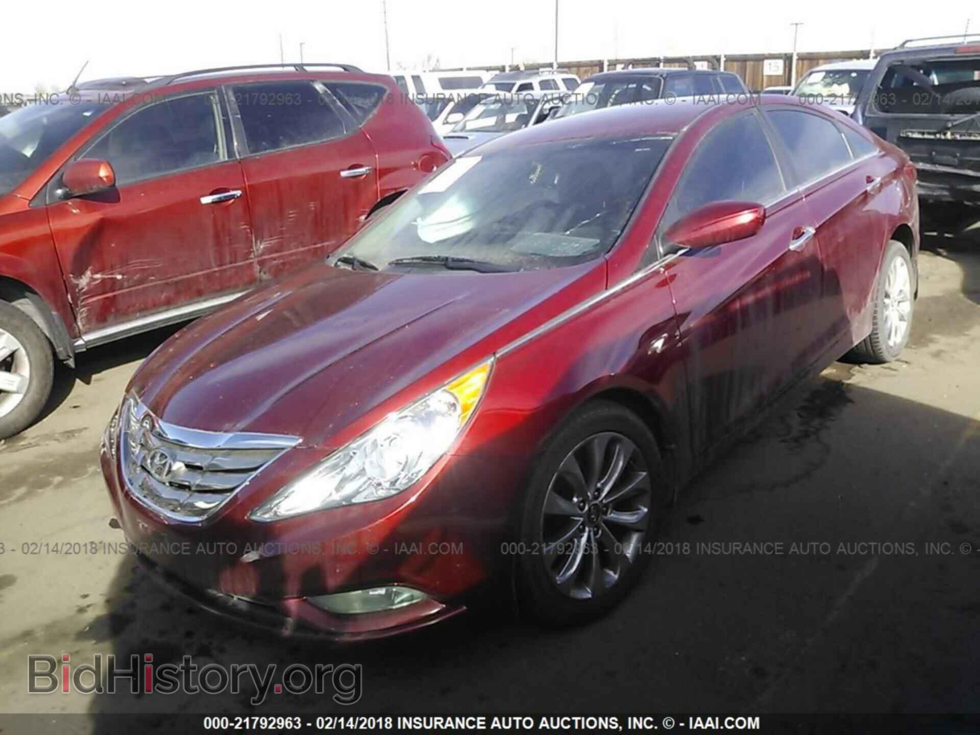 2012 Hyundai Sonata - VIN: 5NPEC4AC3CH360254 - Photo 2
