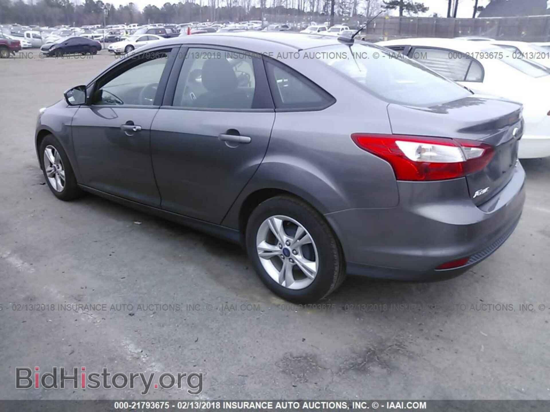 2013 Ford Focus - VIN: 1FADP3F27DL142167 - Фото 3