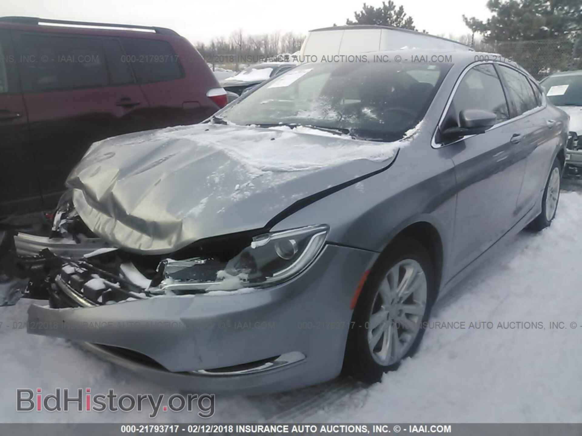 2015 Chrysler 200 - VIN: 1C3CCCAB1FN713933 - Photo 2