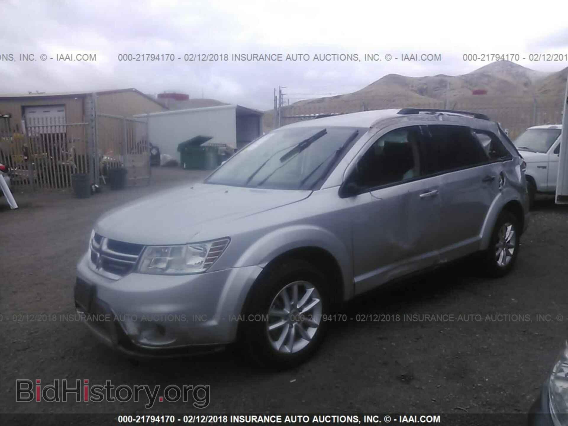 2014 Dodge Journey - VIN: 3C4PDCBG5ET229640 - Фото 2