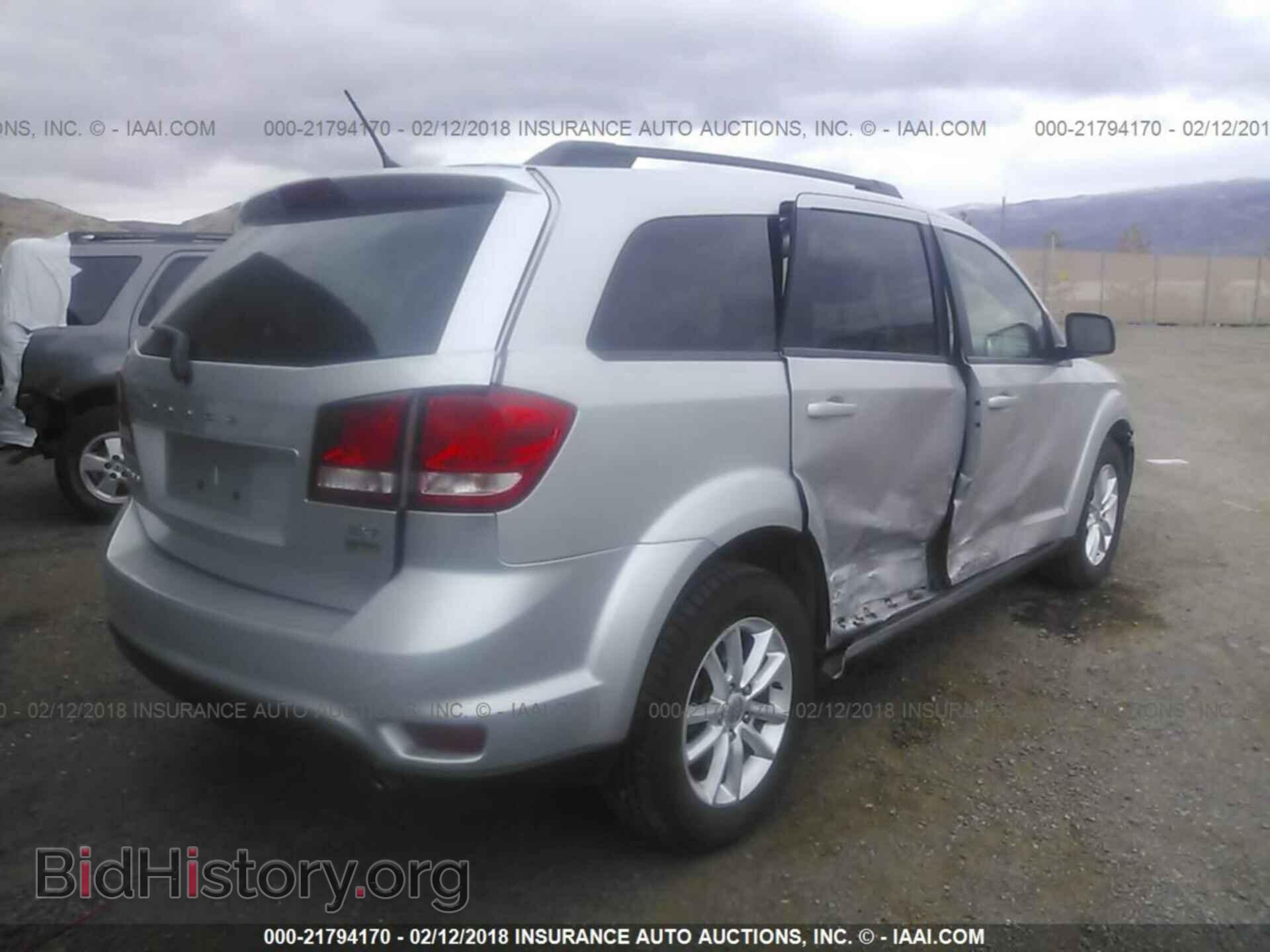 2014 Dodge Journey - VIN: 3C4PDCBG5ET229640 - Фото 4