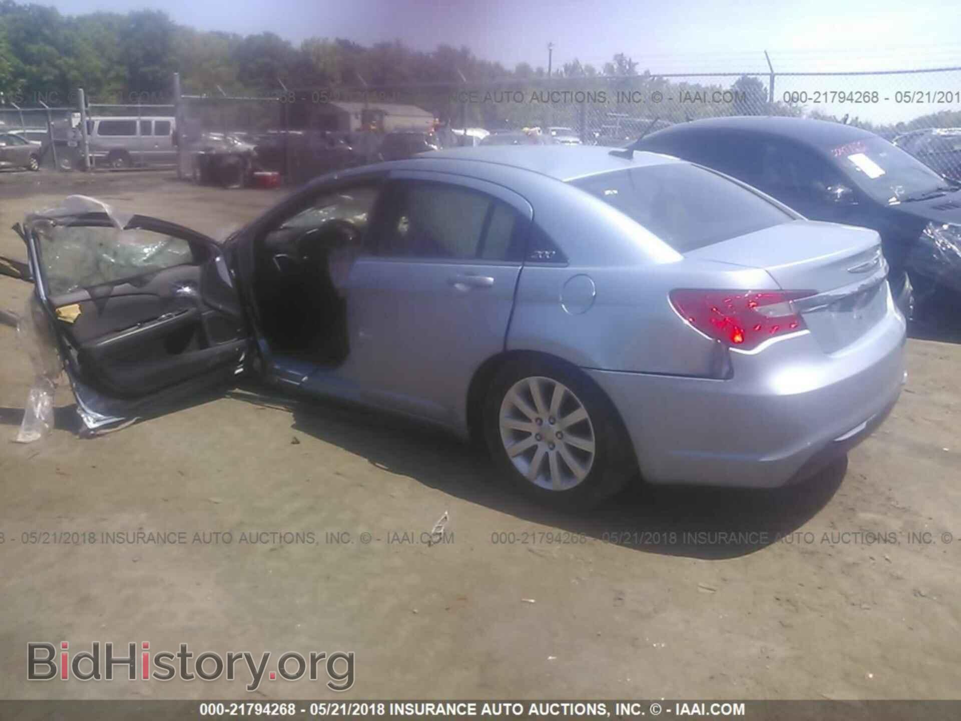 2012 Chrysler 200 - VIN: 1C3CCBBBXCN181778 - Фото 3