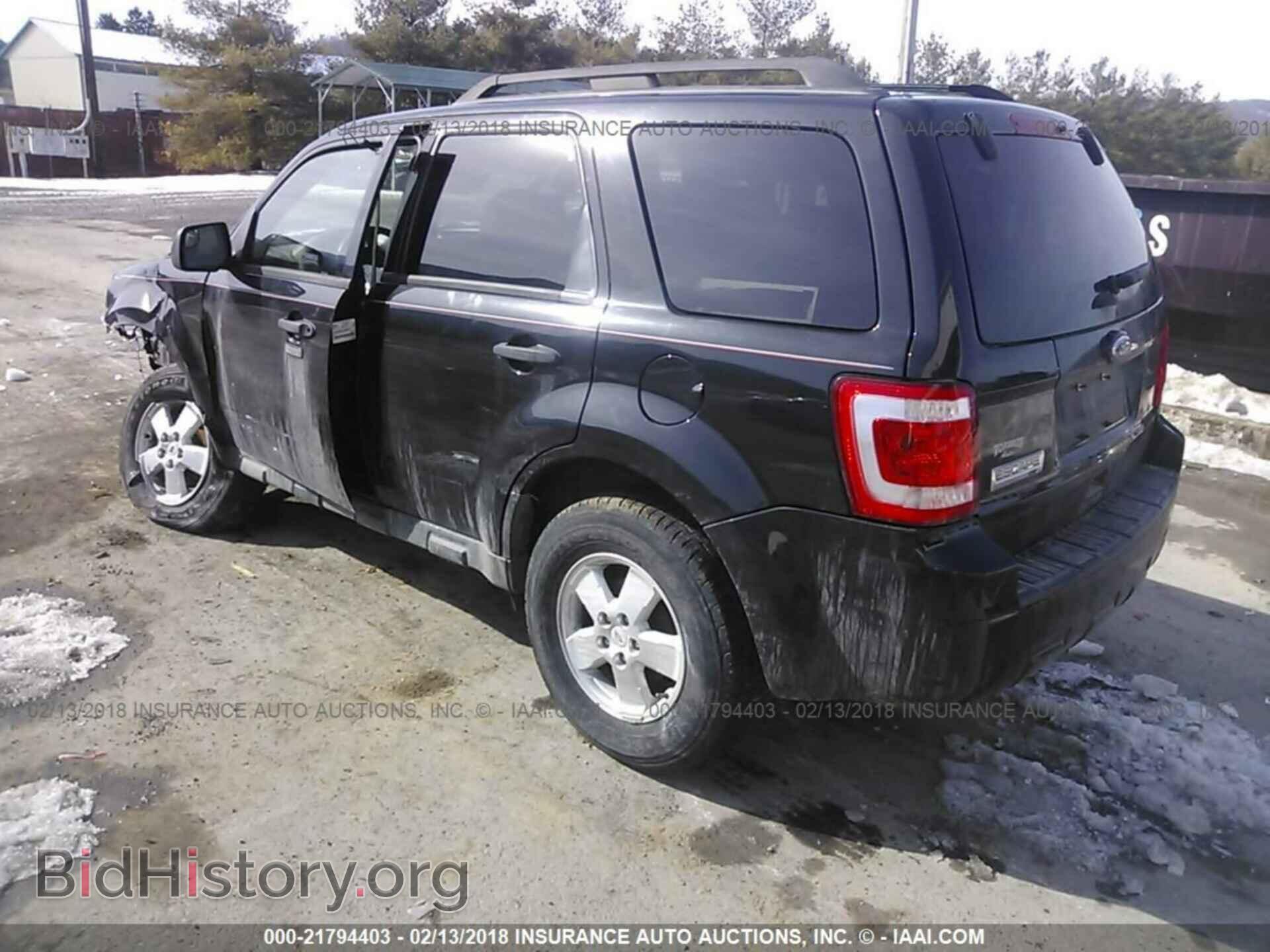2011 Ford Escape - VIN: 1FMCU9D72BKB60610 - Фото 3
