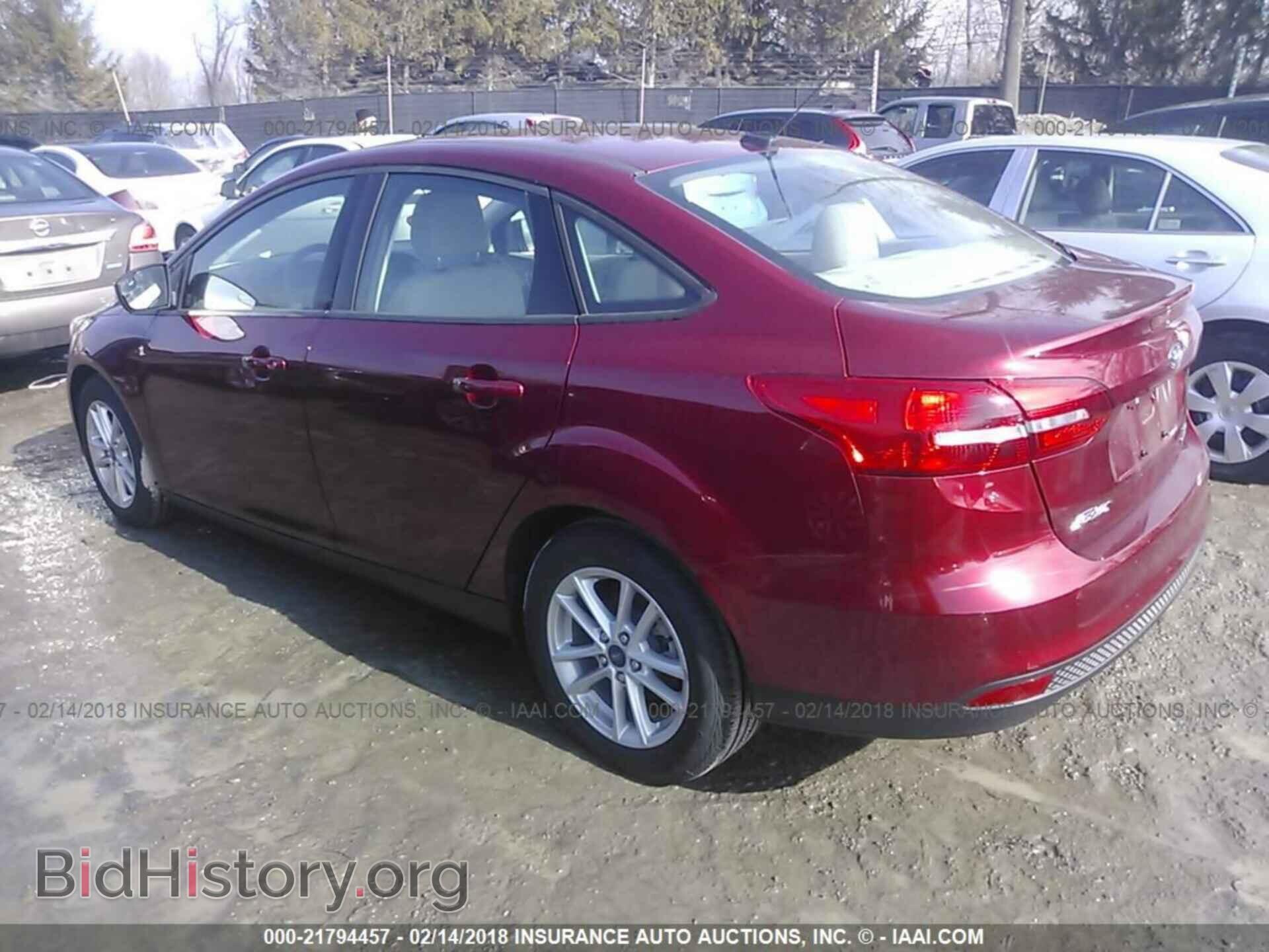 2017 Ford Focus - VIN: 1FADP3FE3HL259907 - Photo 3