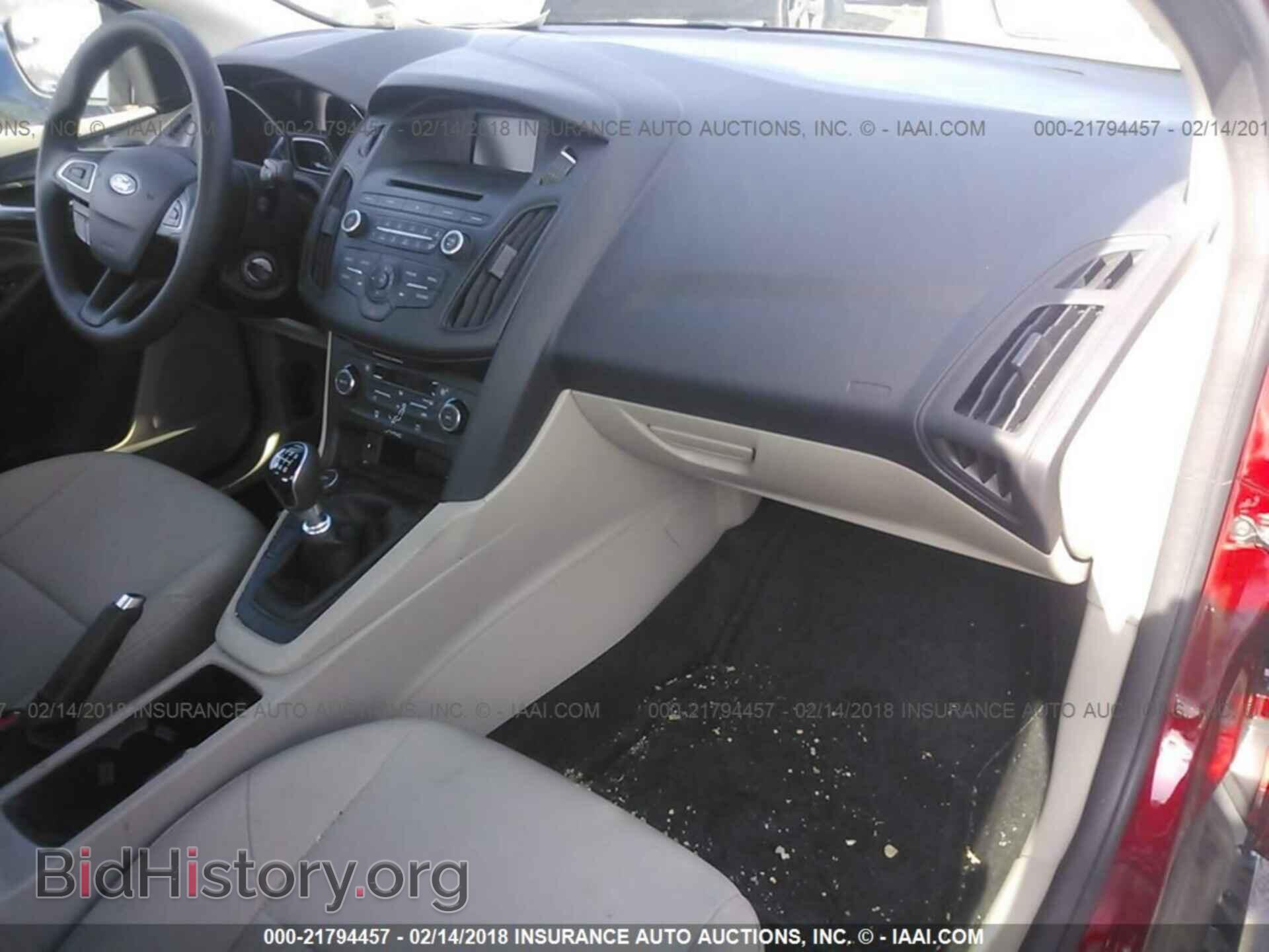 2017 Ford Focus - VIN: 1FADP3FE3HL259907 - Photo 5