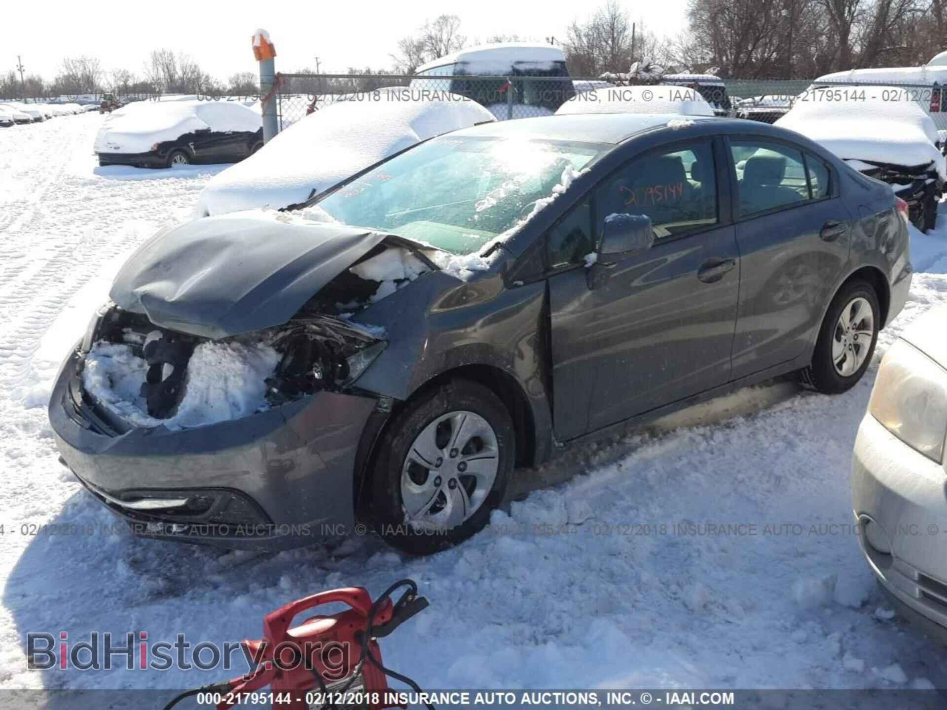 2013 Honda Civic - VIN: 19XFB2F50DE063390 - Фото 2