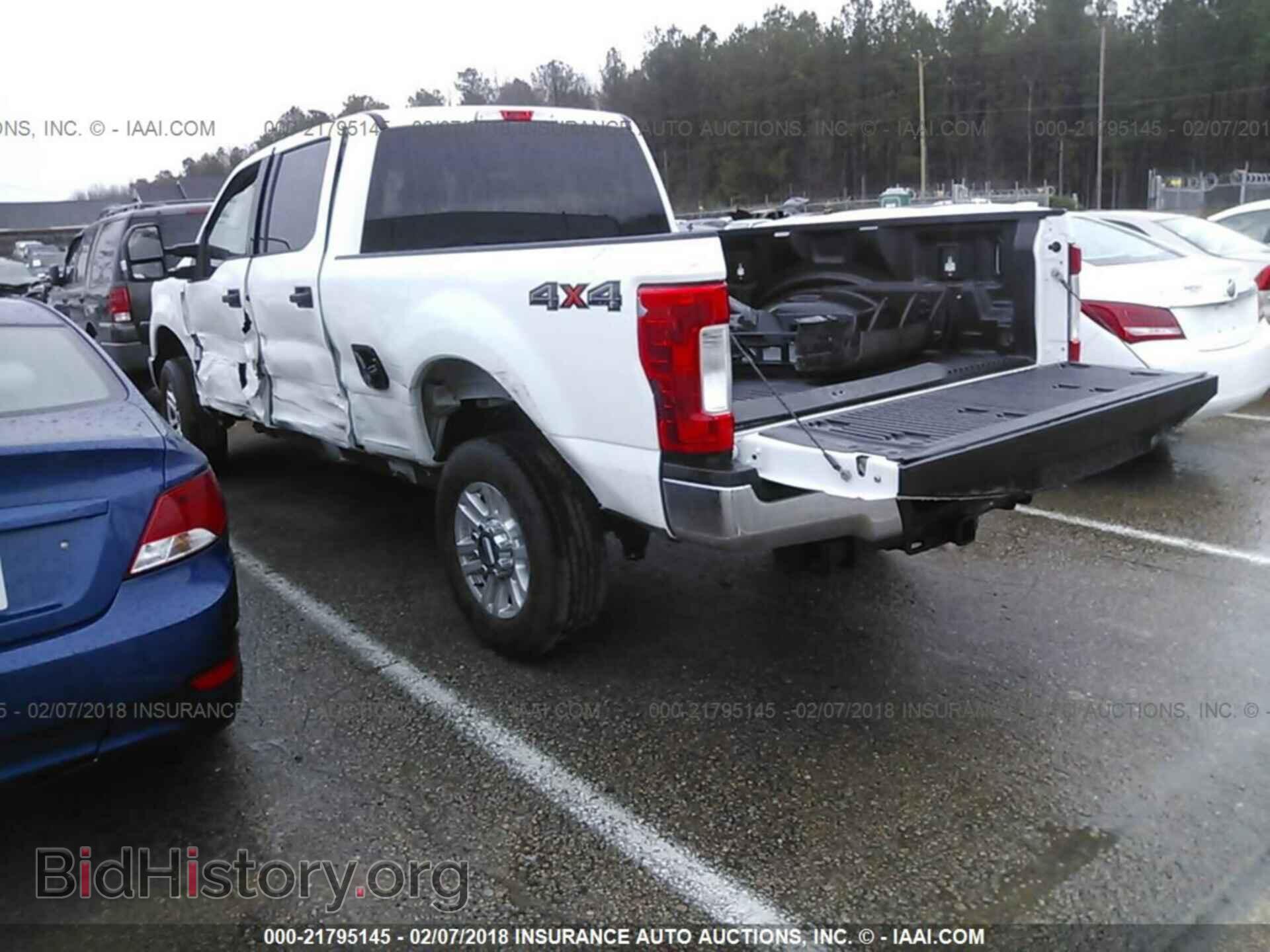 2017 Ford F250 - VIN: 1FT7W2B67HED86747 - Фото 3
