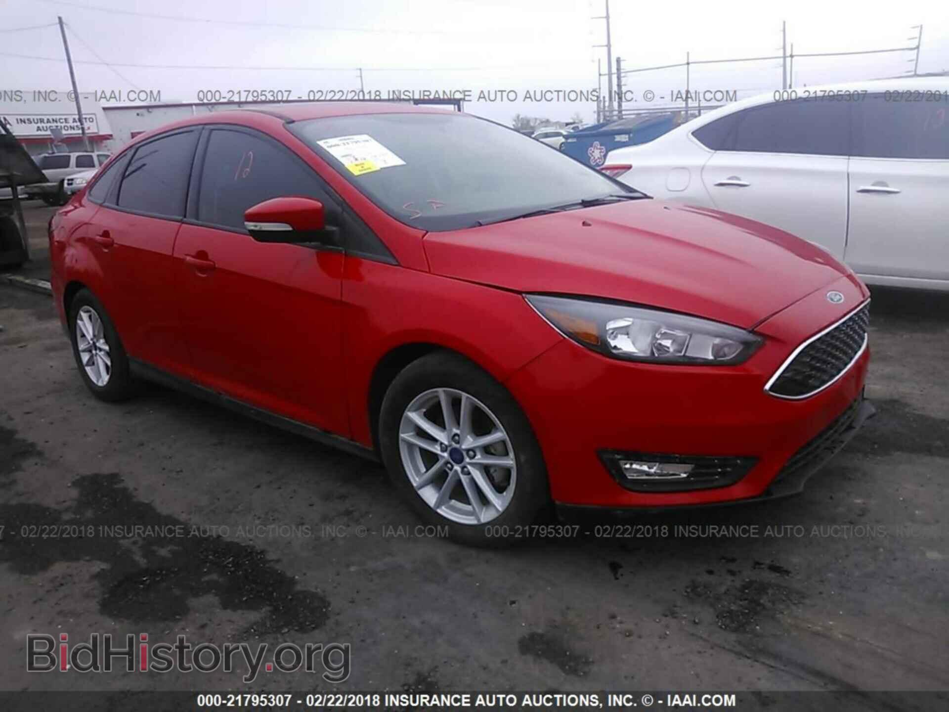 Photo 1FADP3F26GL299547 - Ford Focus 2016