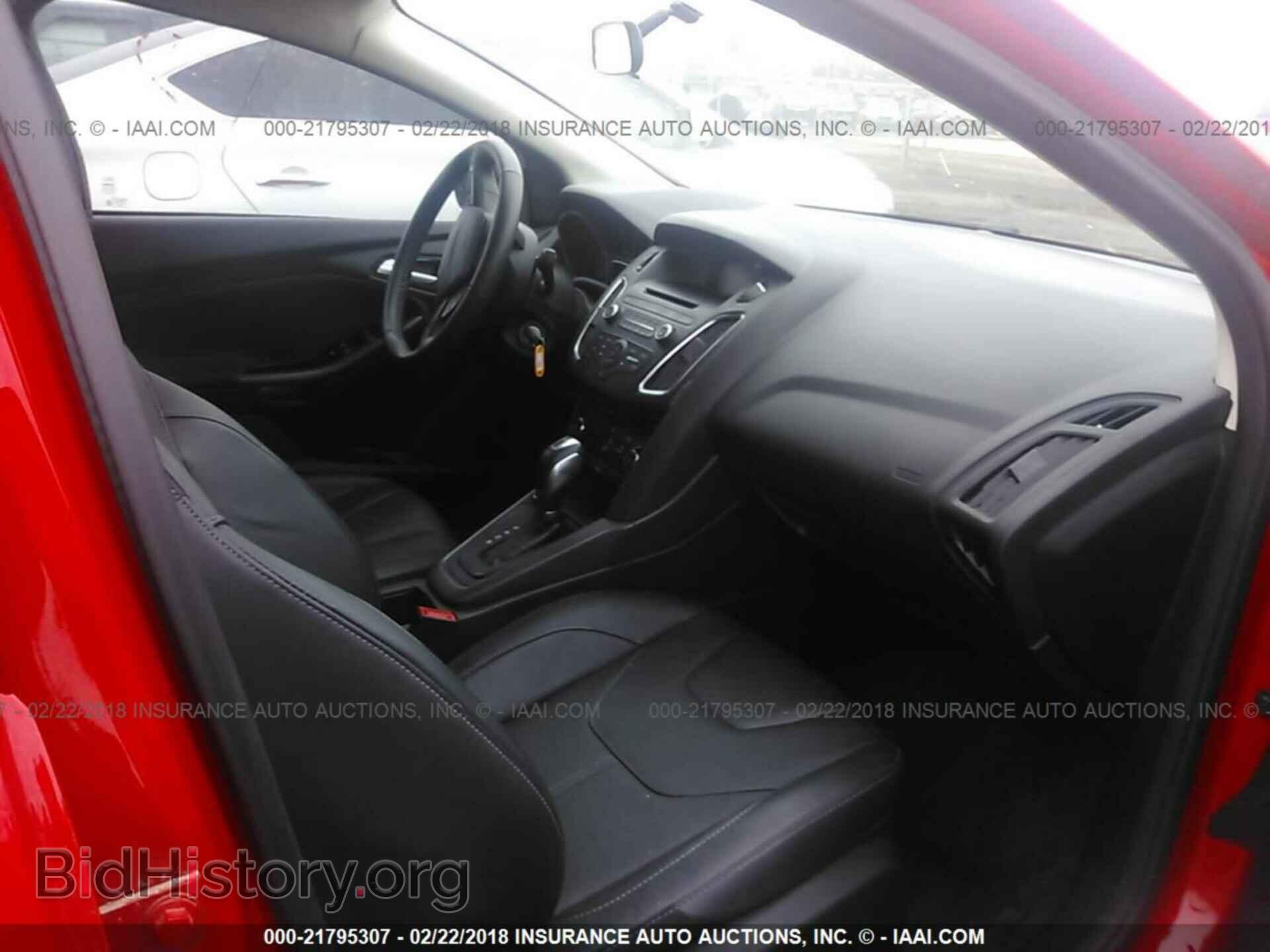 2016 Ford Focus - VIN: 1FADP3F26GL299547 - Фото 5